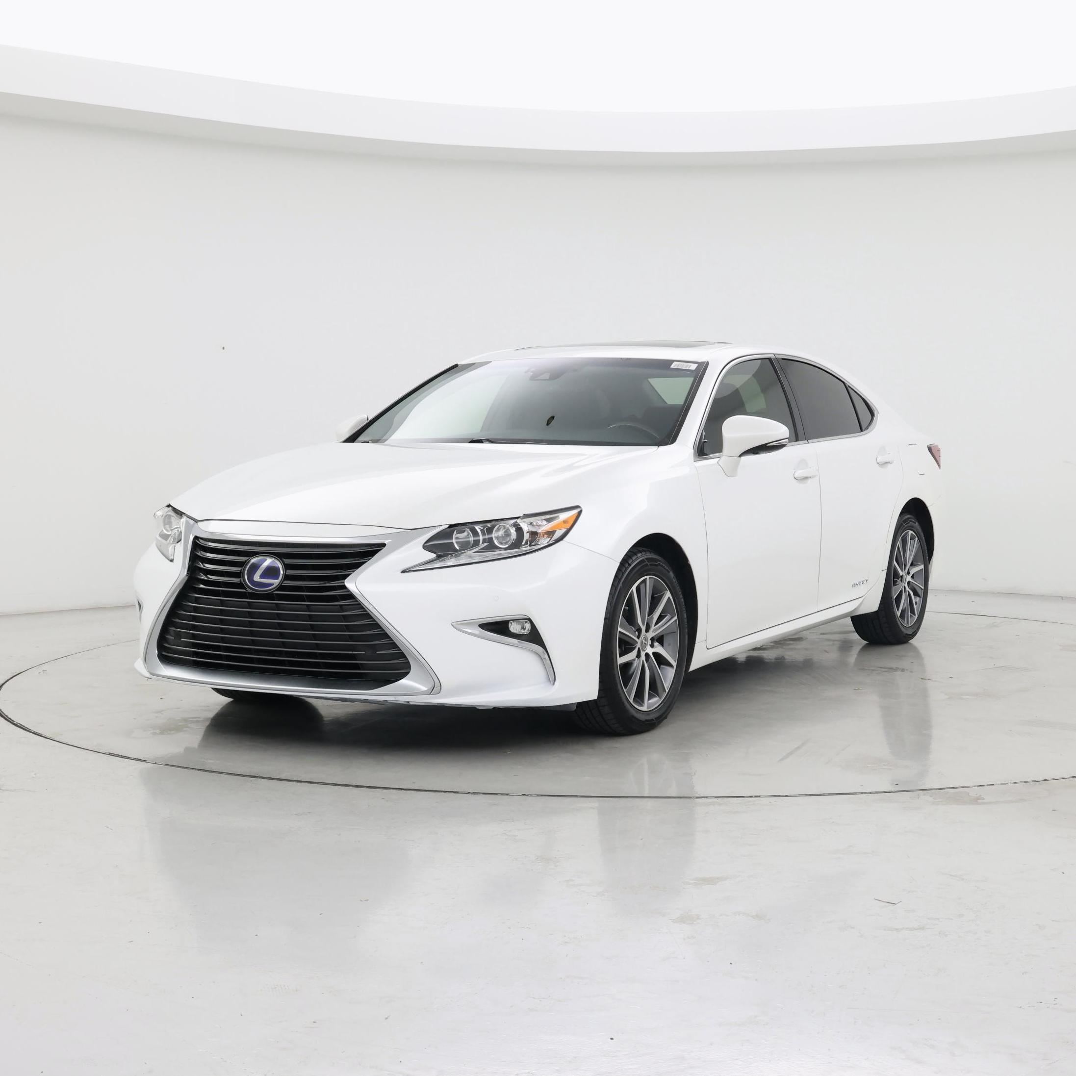 Thumbnail: 2018 Lexus ES - 4