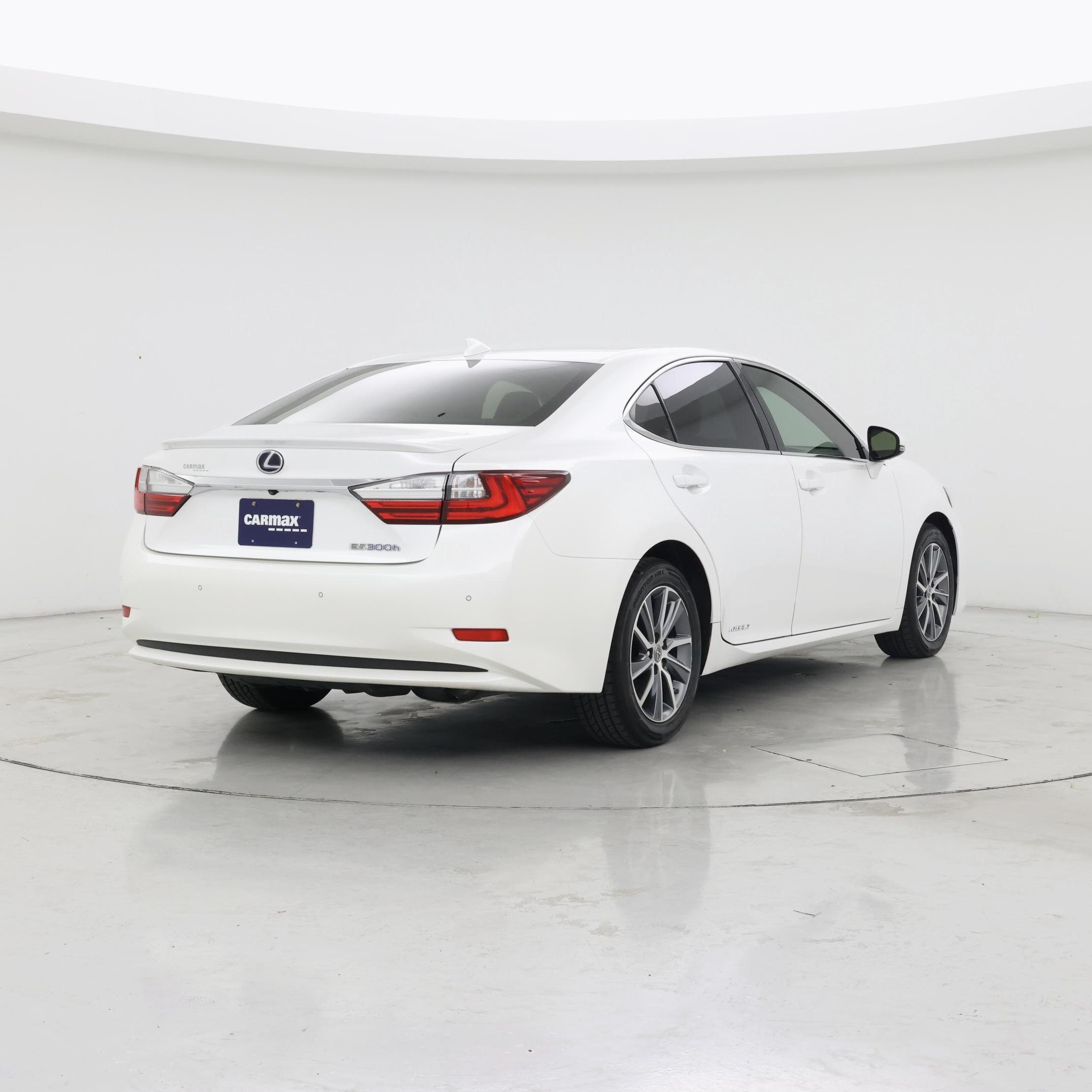Thumbnail: 2018 Lexus ES - 8
