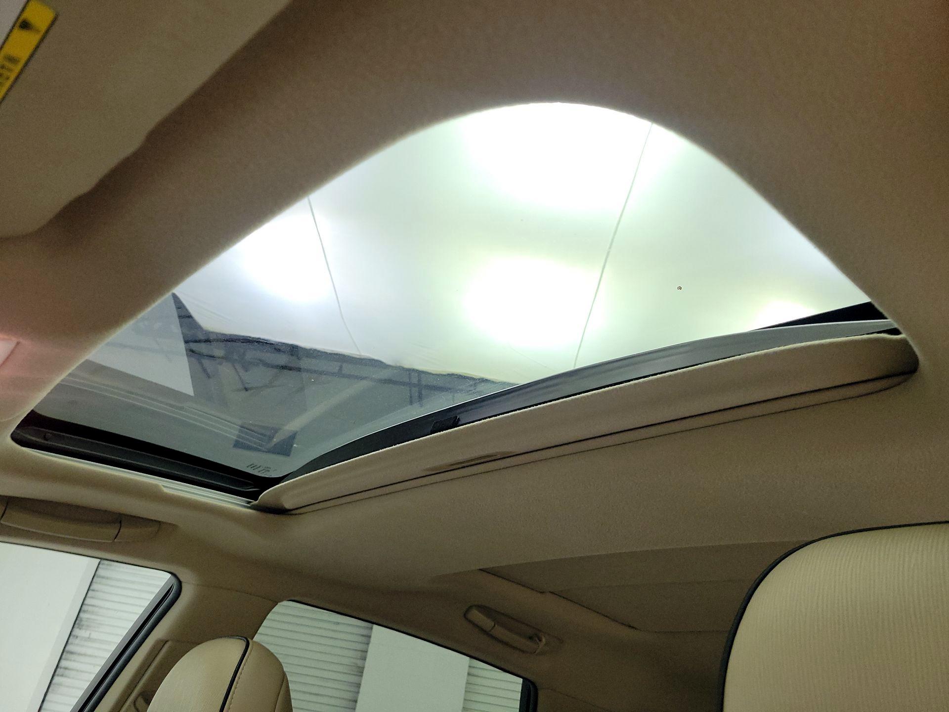 Thumbnail: 2014 Toyota Venza - 19