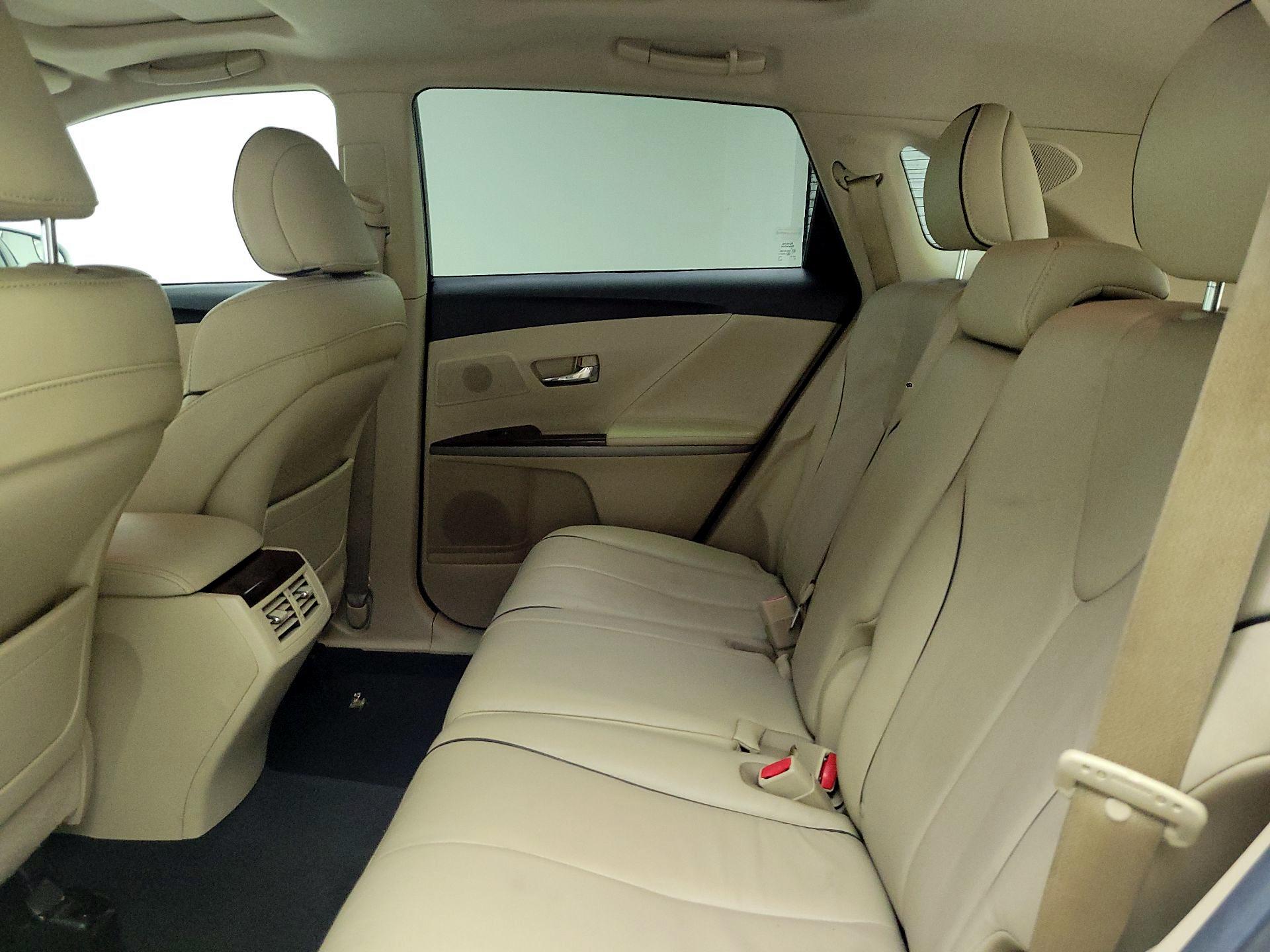 Thumbnail: 2014 Toyota Venza - 20