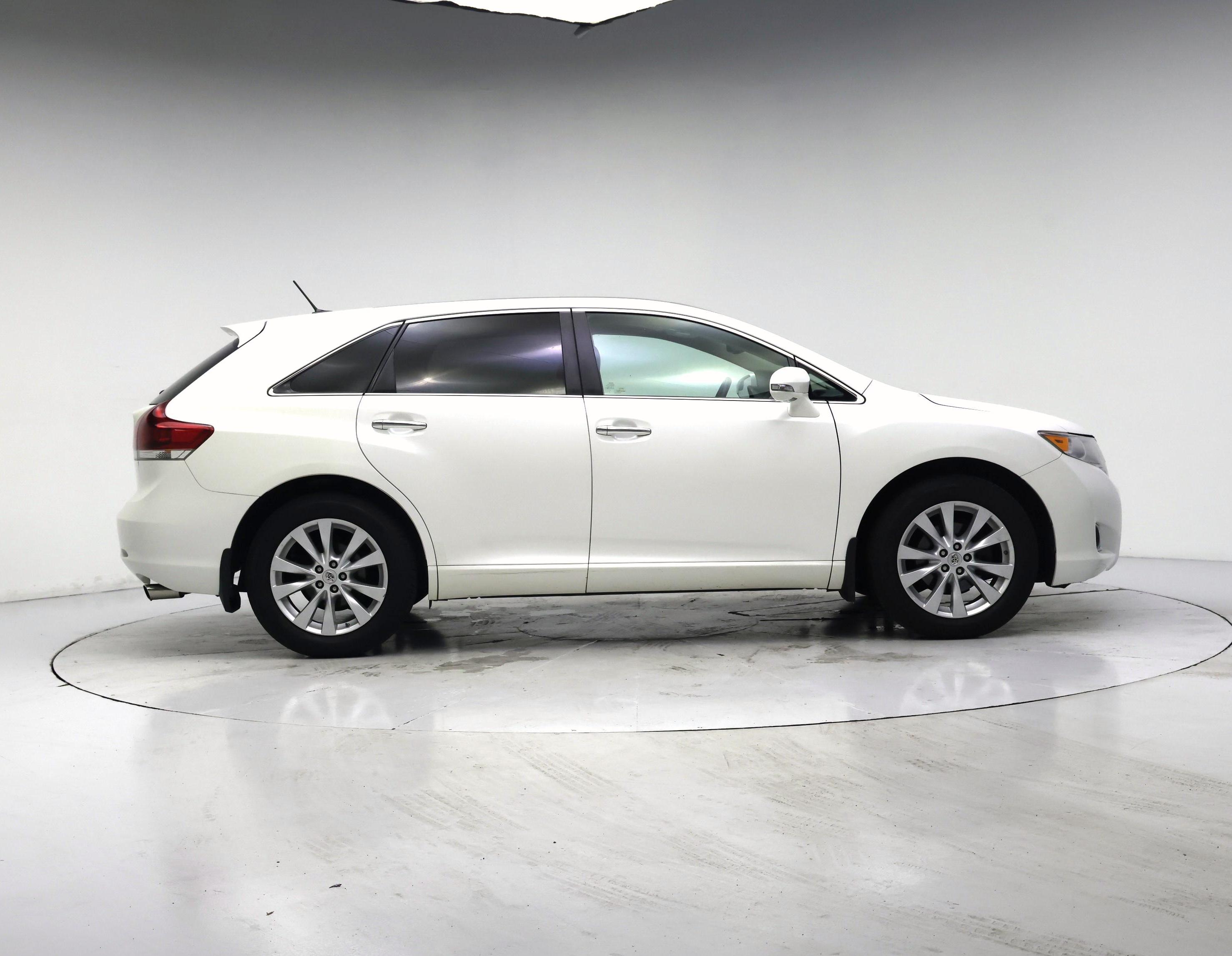 Thumbnail: 2014 Toyota Venza - 7