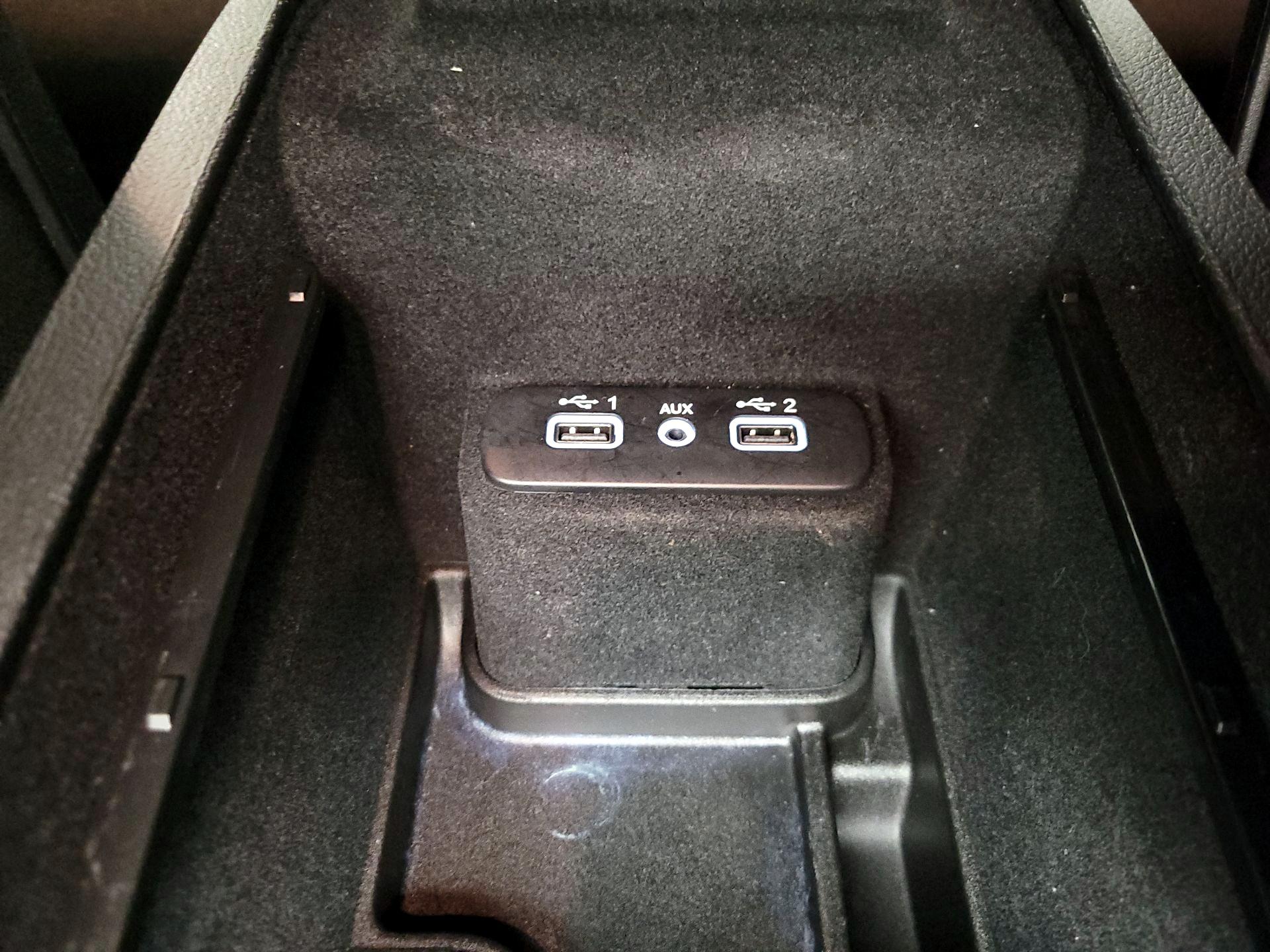 Thumbnail: 2021 Dodge Charger - 18