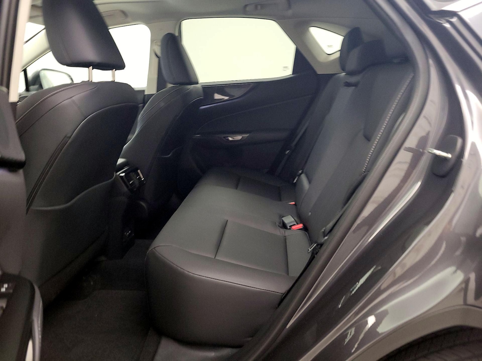 2025 Lexus NX 350 - Photo 21