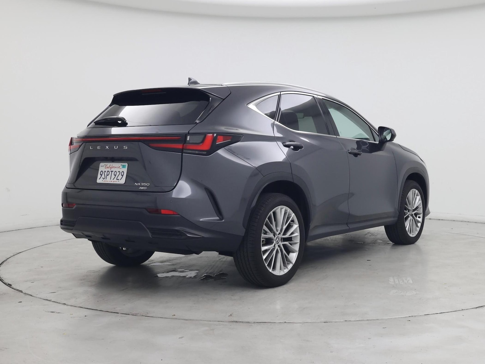2025 Lexus NX 350 - Photo 9