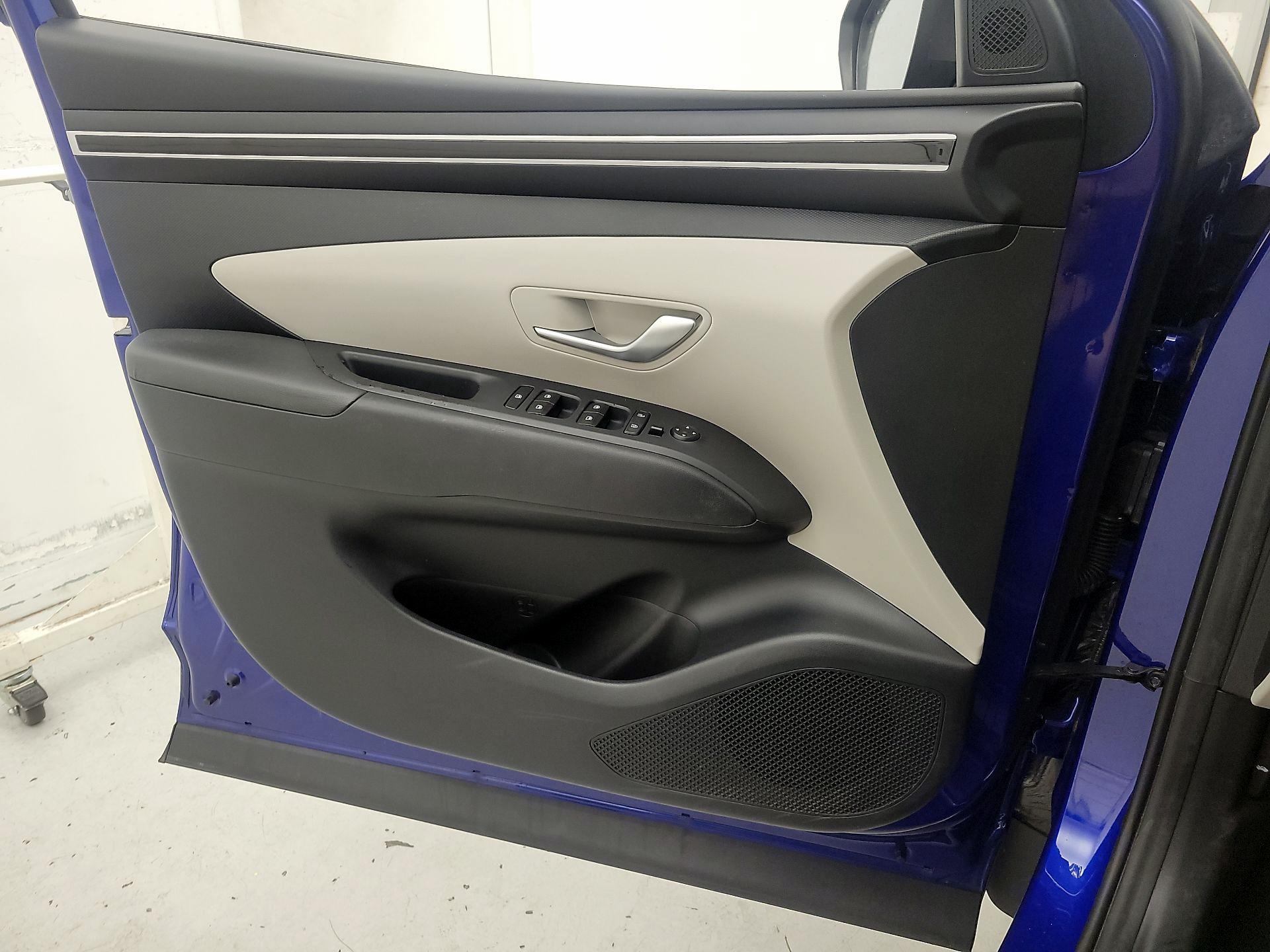 Thumbnail: 2022 Hyundai Tucson - 12