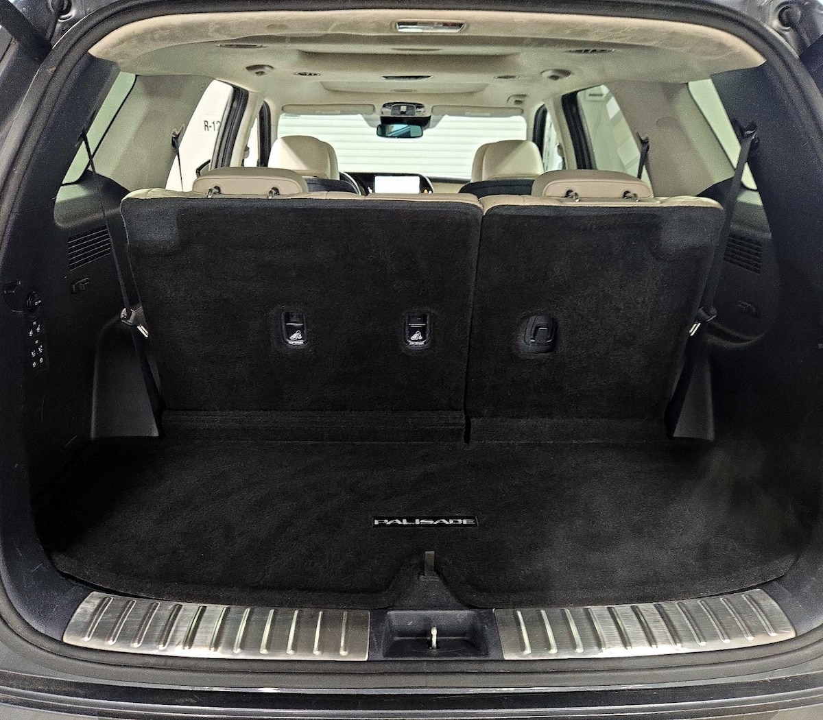 Trunk/Cargo (Seats Up)