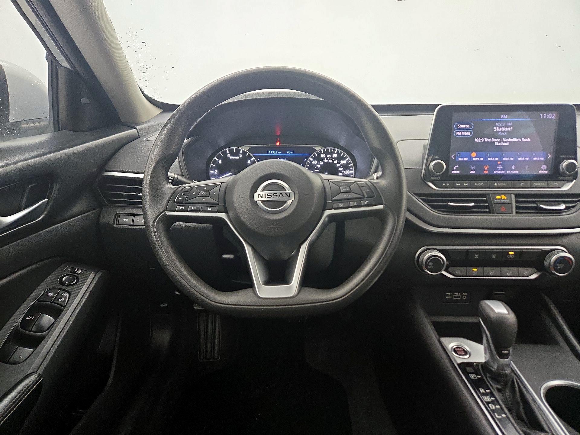 Thumbnail: 2022 Nissan Altima - 10