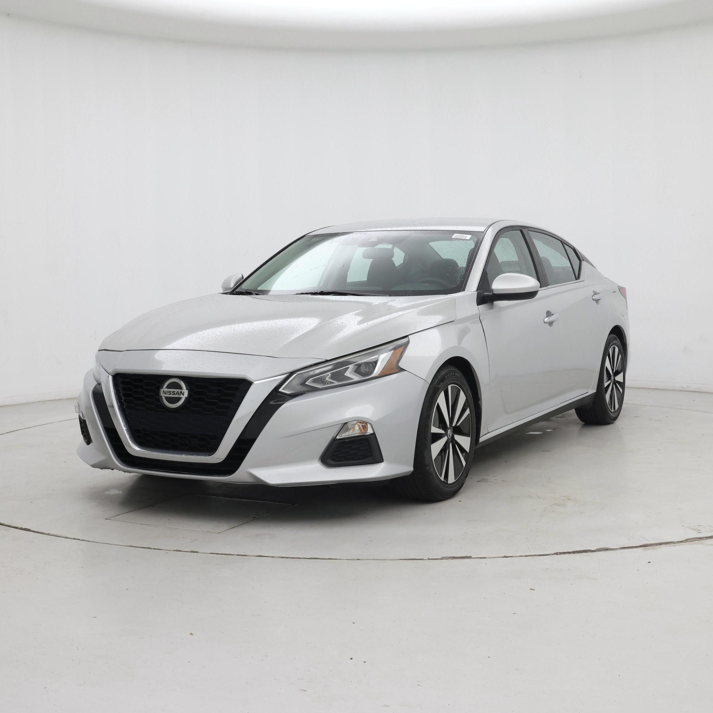 Thumbnail: 2022 Nissan Altima - 4