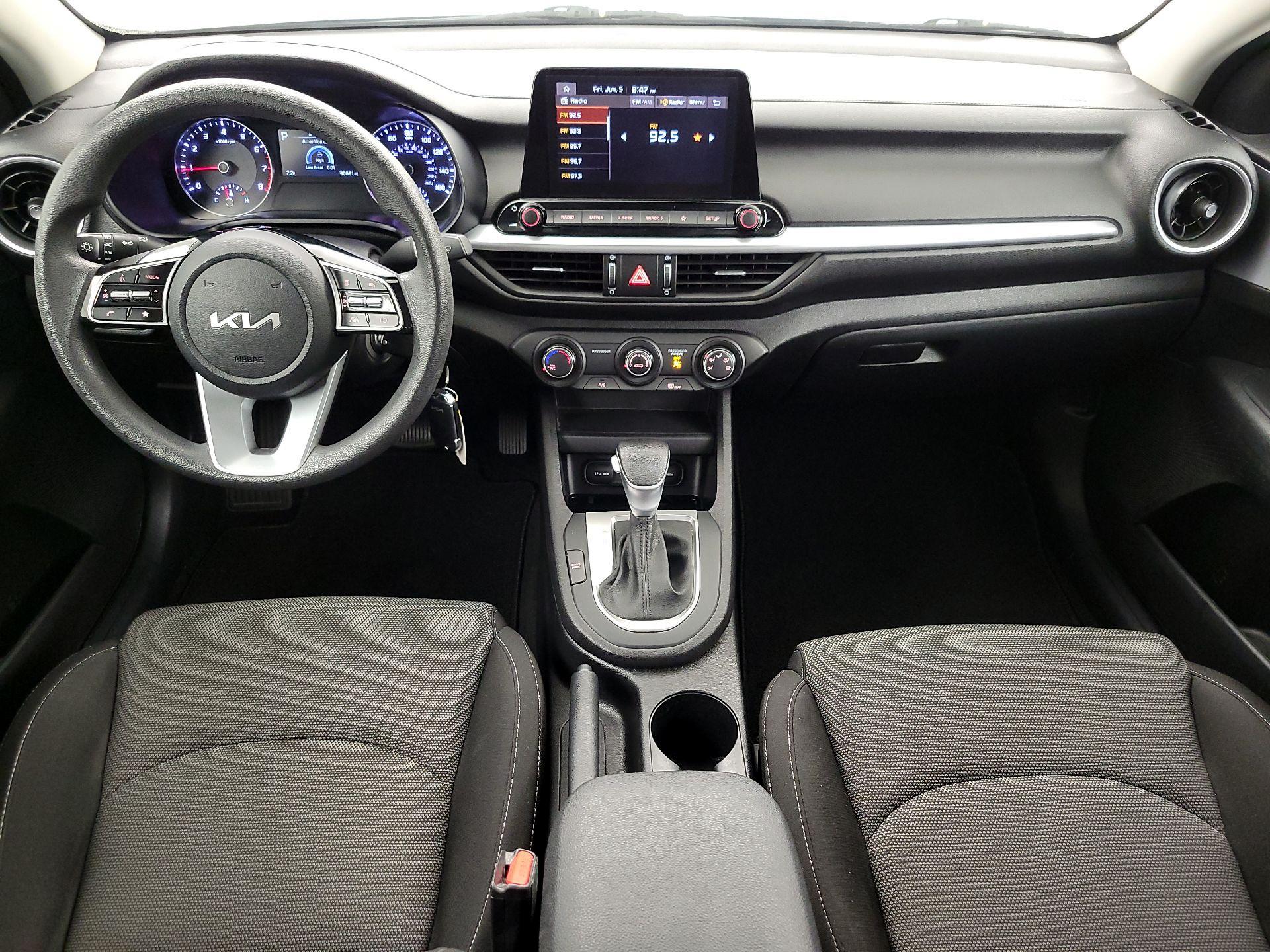 Thumbnail: 2023 Kia Forte - 9