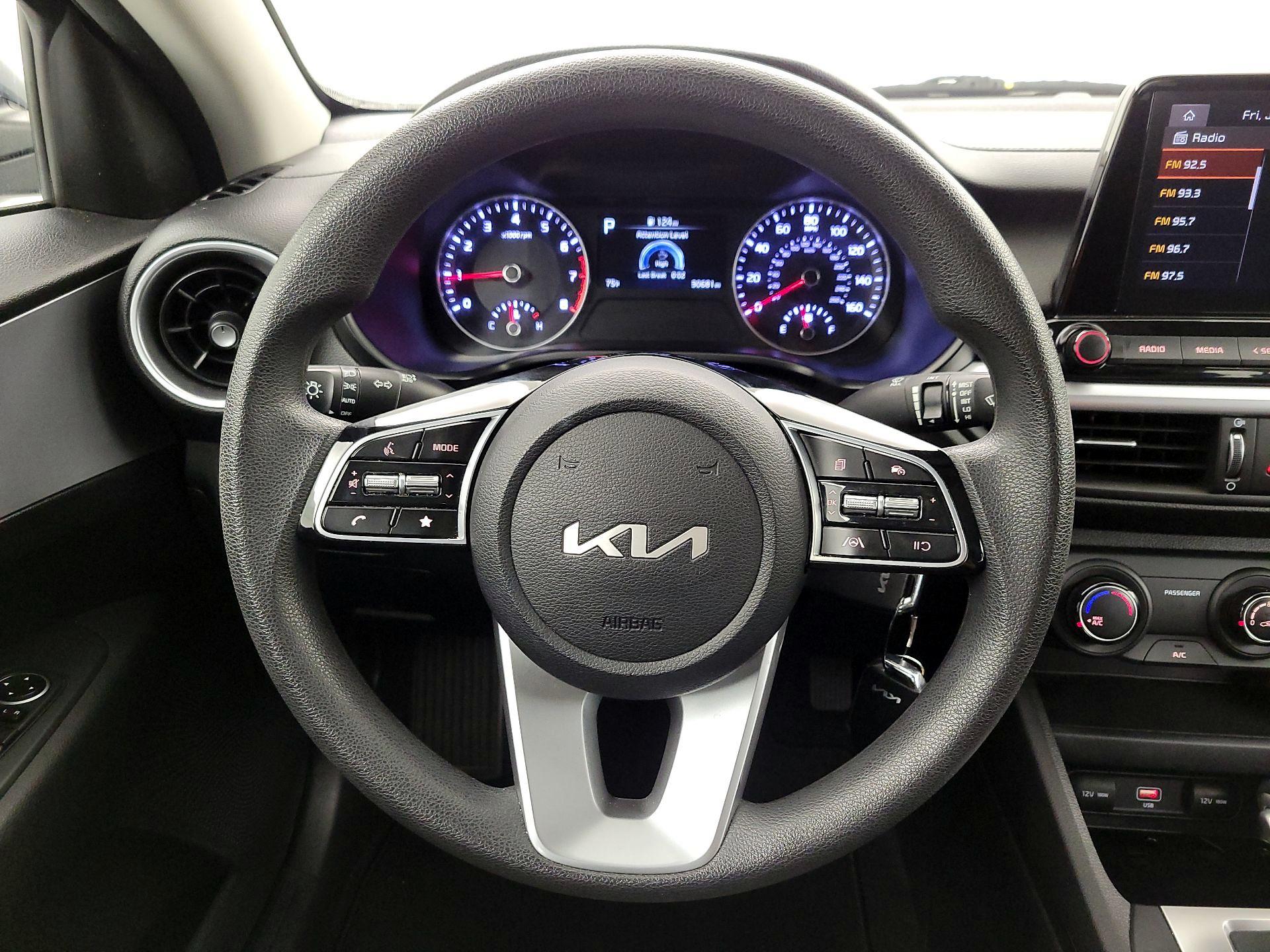 Thumbnail: 2023 Kia Forte - 10