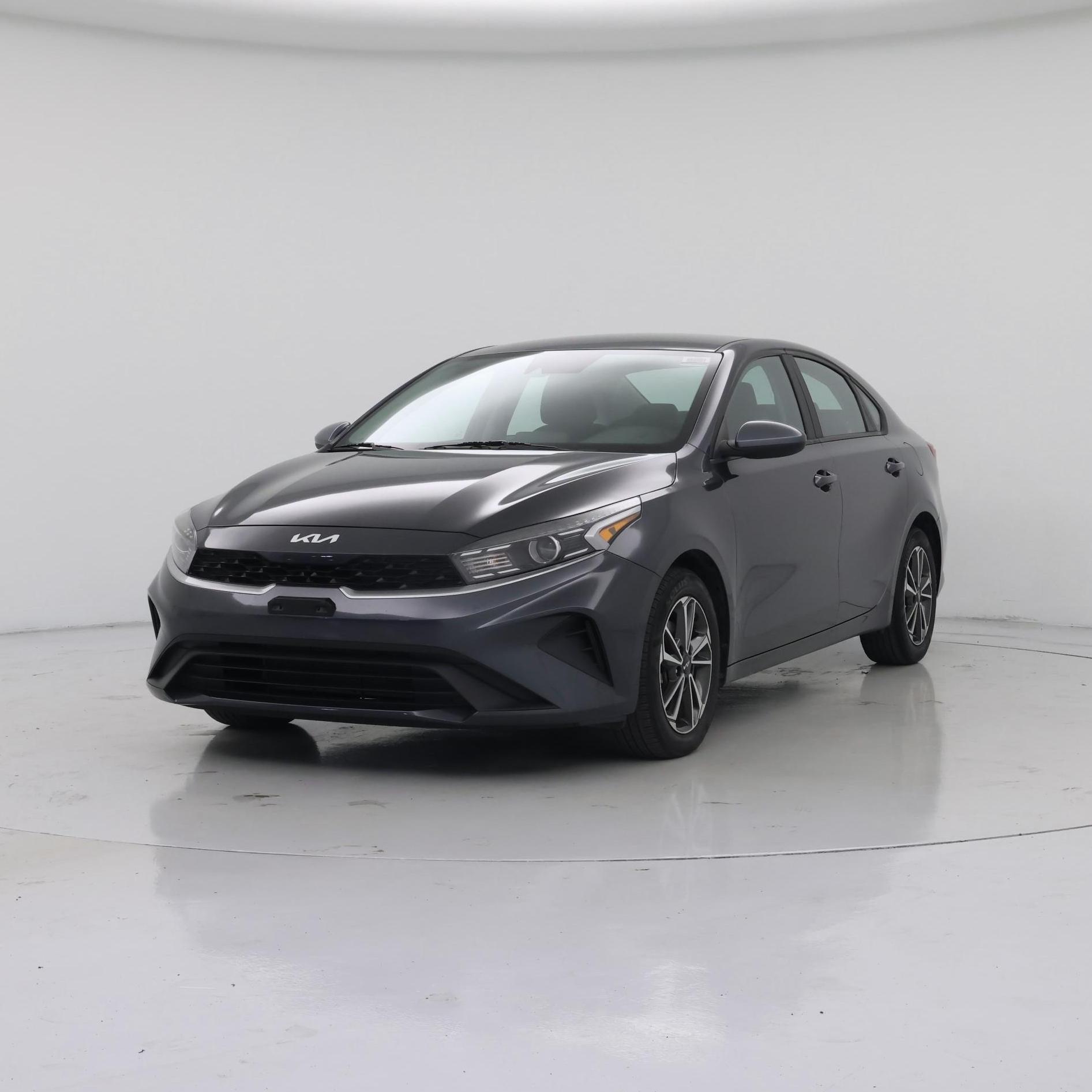 Thumbnail: 2023 Kia Forte - 4