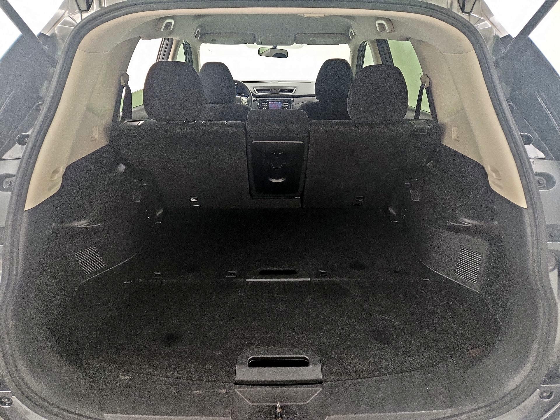 Thumbnail: 2016 Nissan Rogue - 20