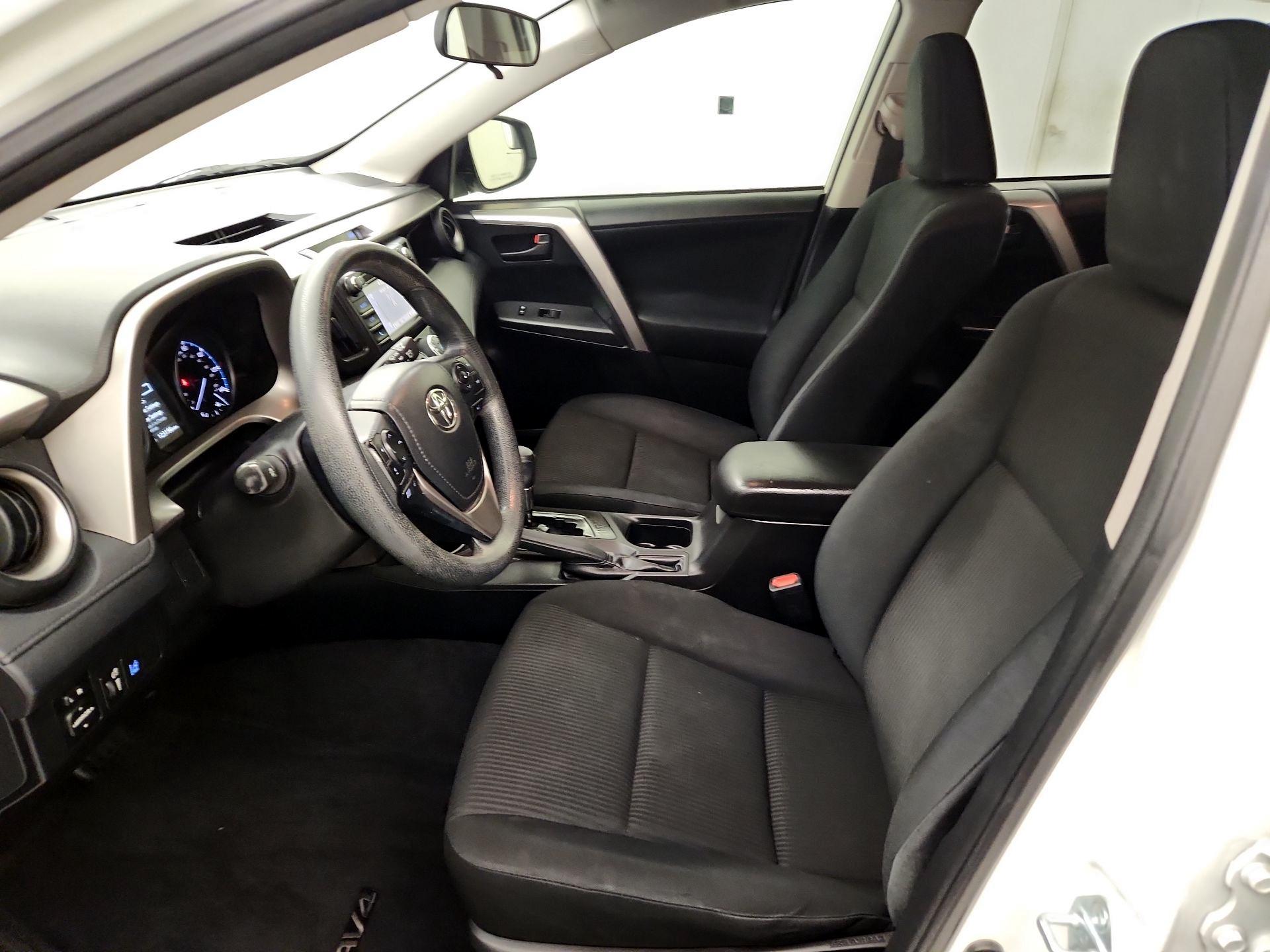 Thumbnail: 2017 Toyota RAV4 - 11