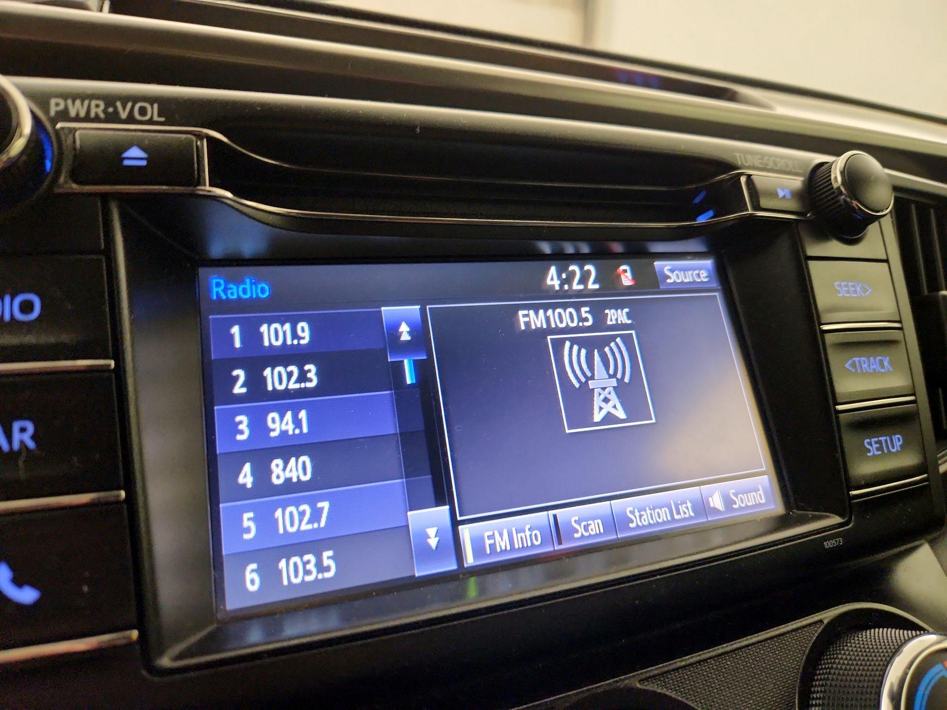 Thumbnail: 2017 Toyota RAV4 - 15