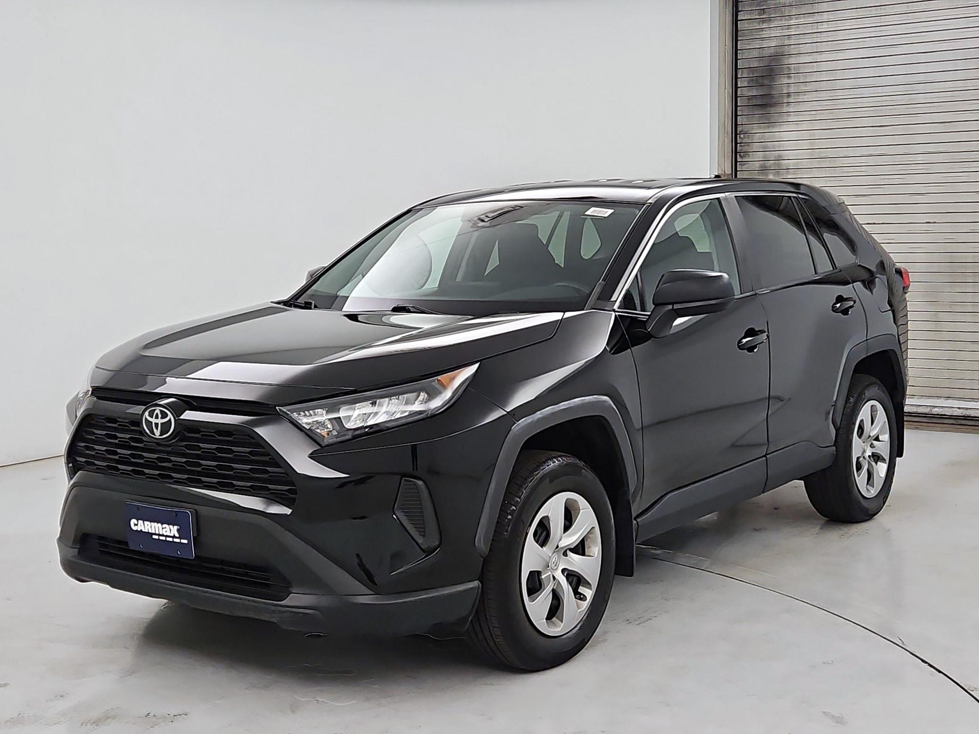 Thumbnail: 2022 Toyota RAV4 - 3