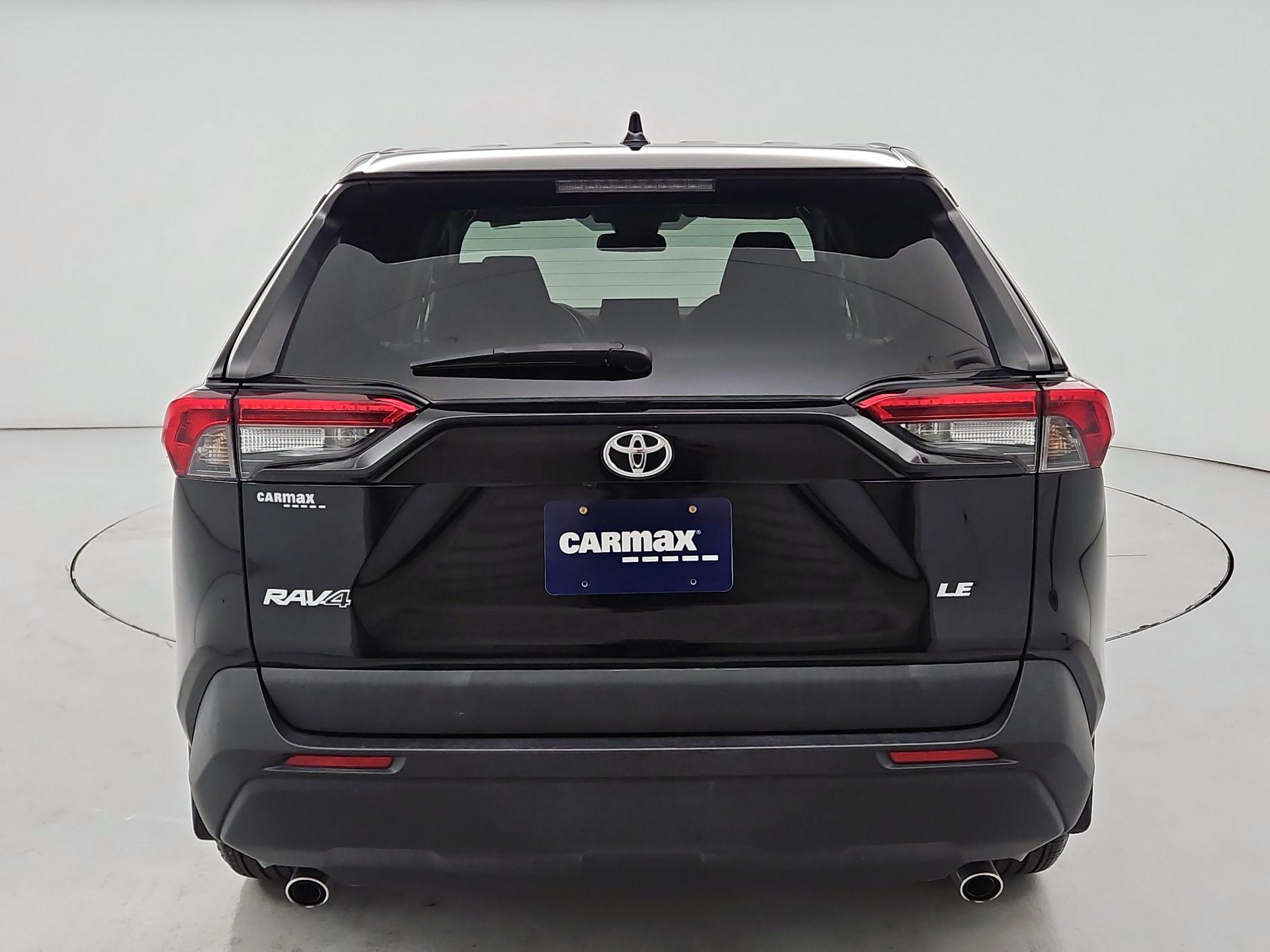 Thumbnail: 2022 Toyota RAV4 - 6