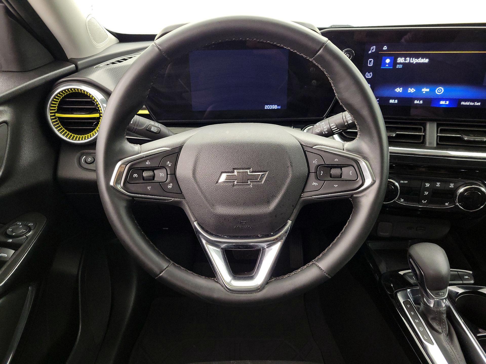 Thumbnail: 2025 Chevrolet Trax - 10