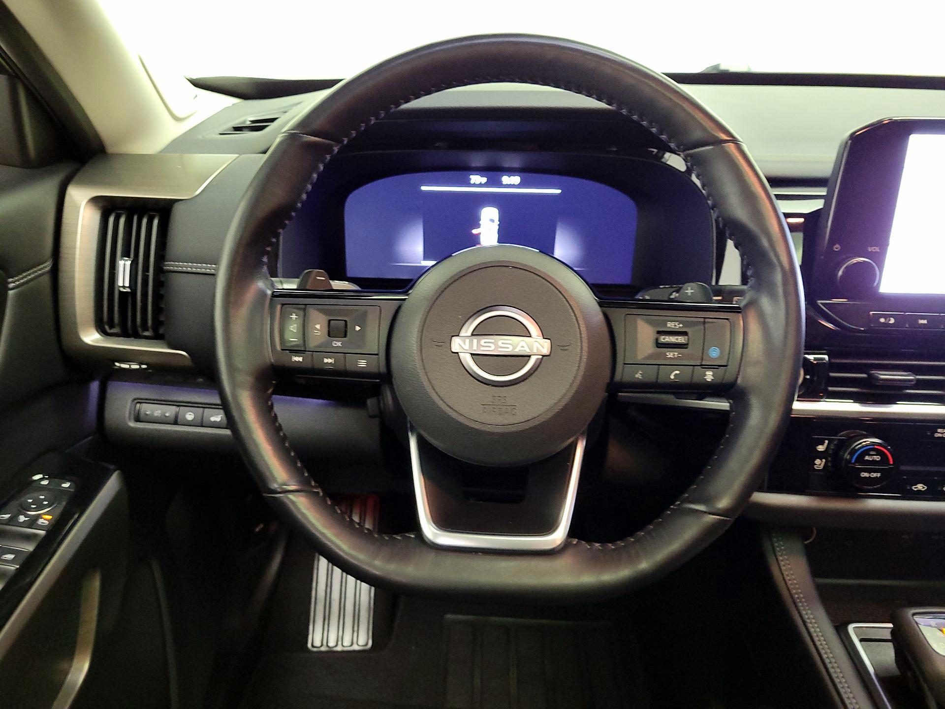 Thumbnail: 2023 Nissan Pathfinder - 10