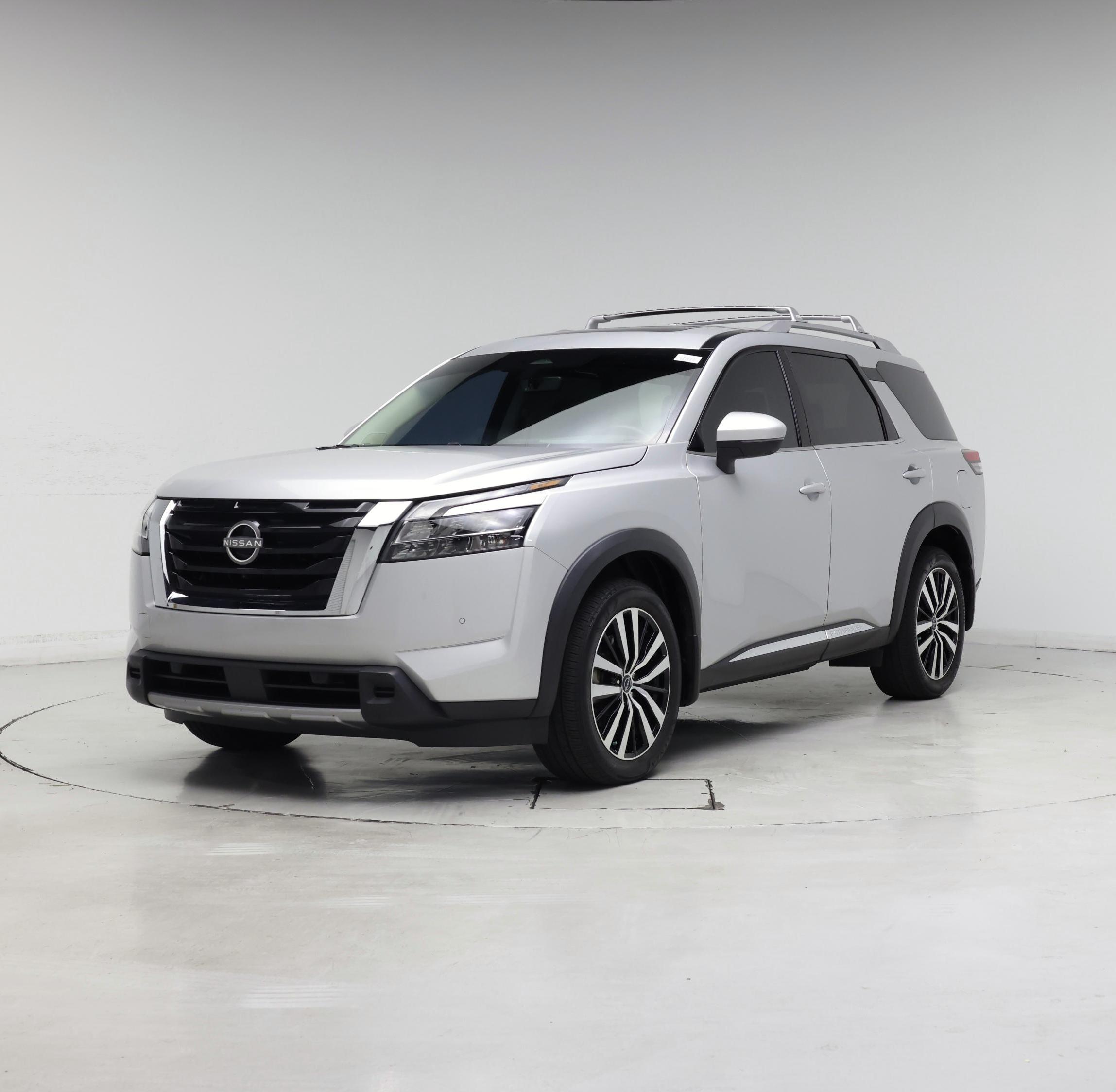 Thumbnail: 2023 Nissan Pathfinder - 4