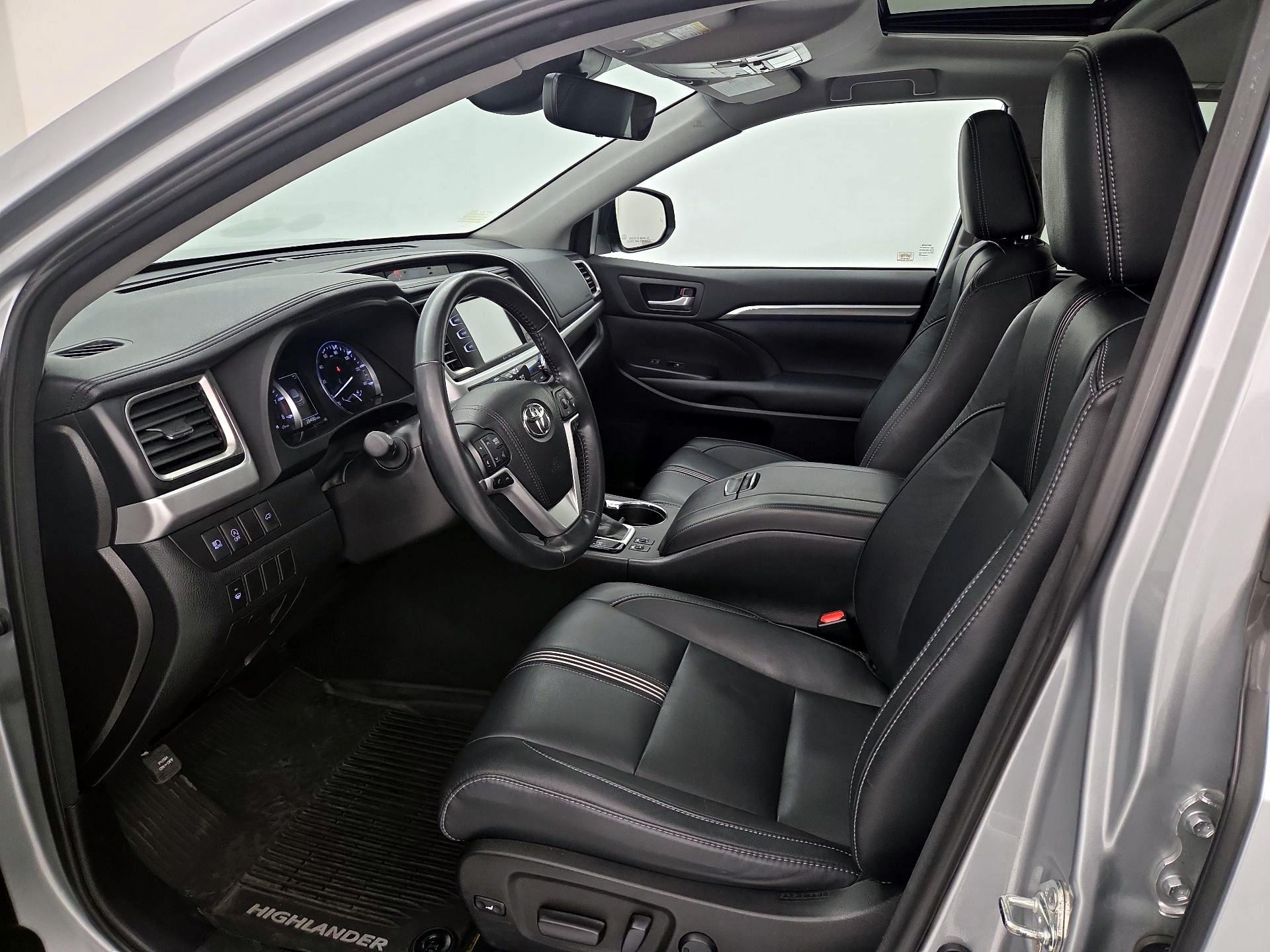 Thumbnail: 2018 Toyota Highlander - 11