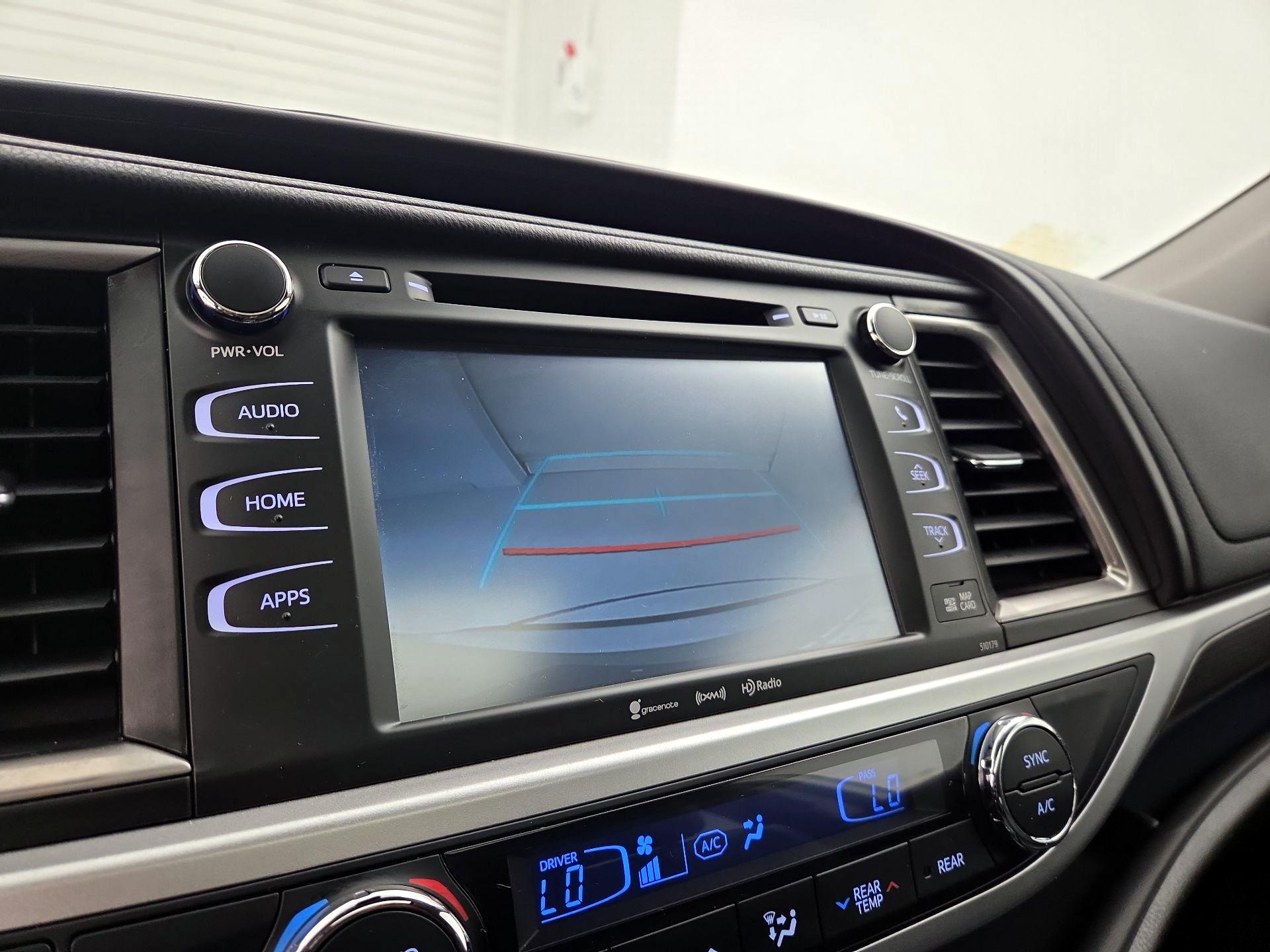 Thumbnail: 2018 Toyota Highlander - 15