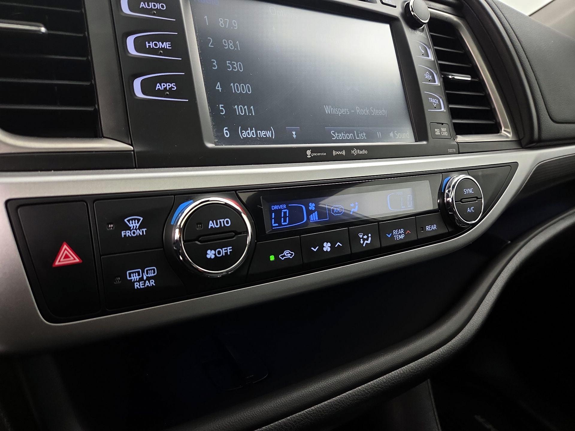 Thumbnail: 2018 Toyota Highlander - 17