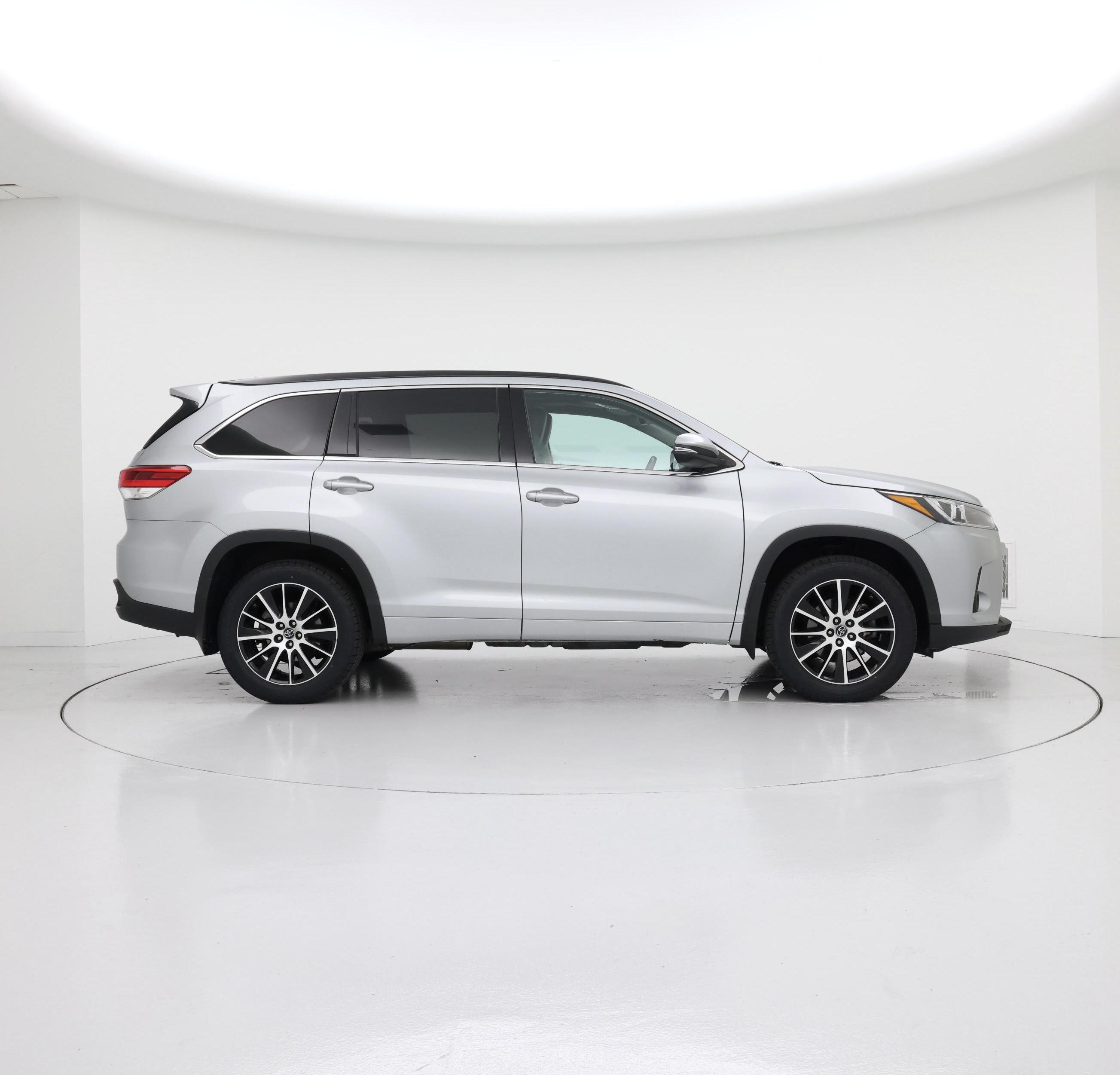 Thumbnail: 2018 Toyota Highlander - 7