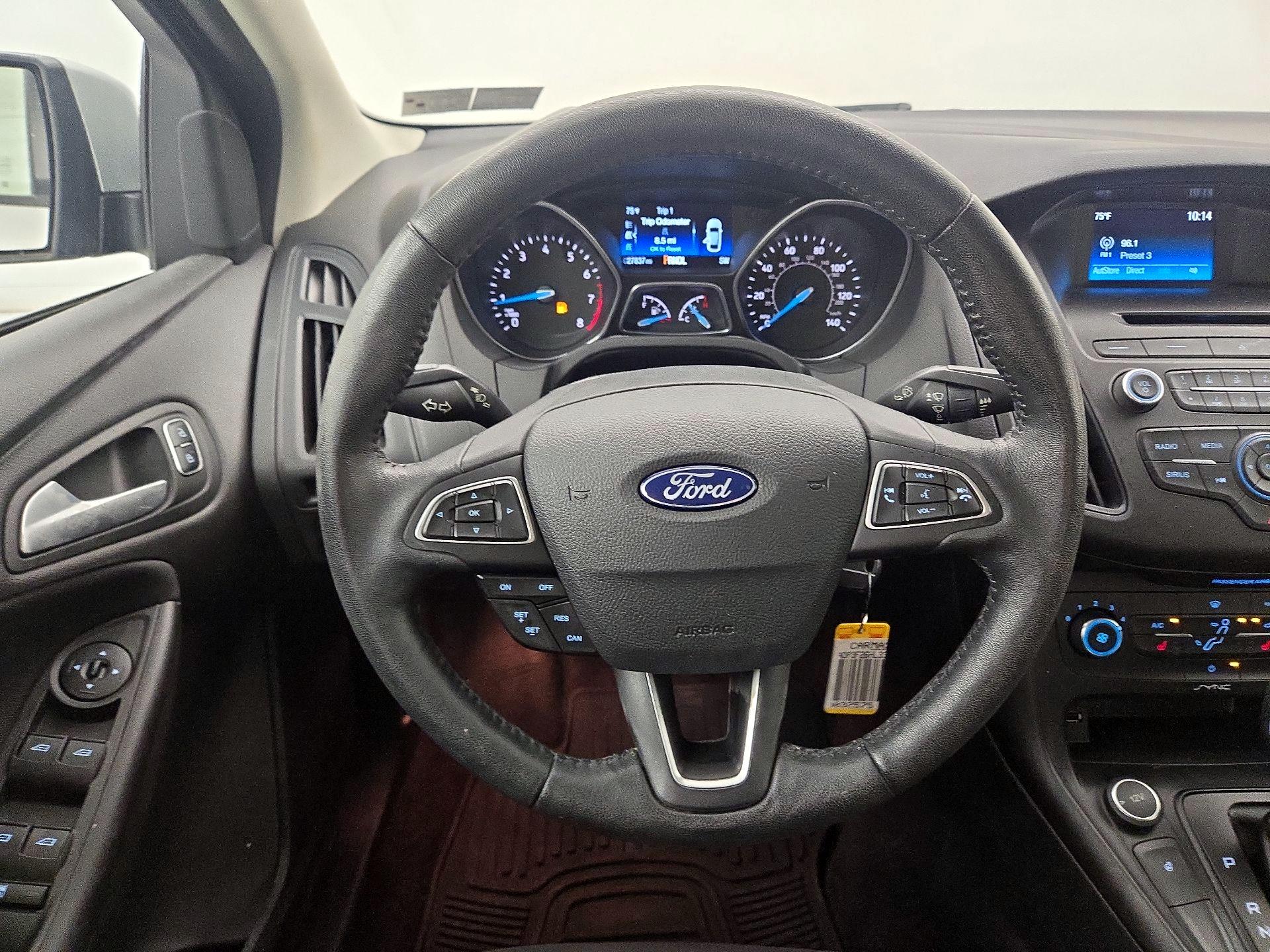 Thumbnail: 2017 Ford Focus - 10