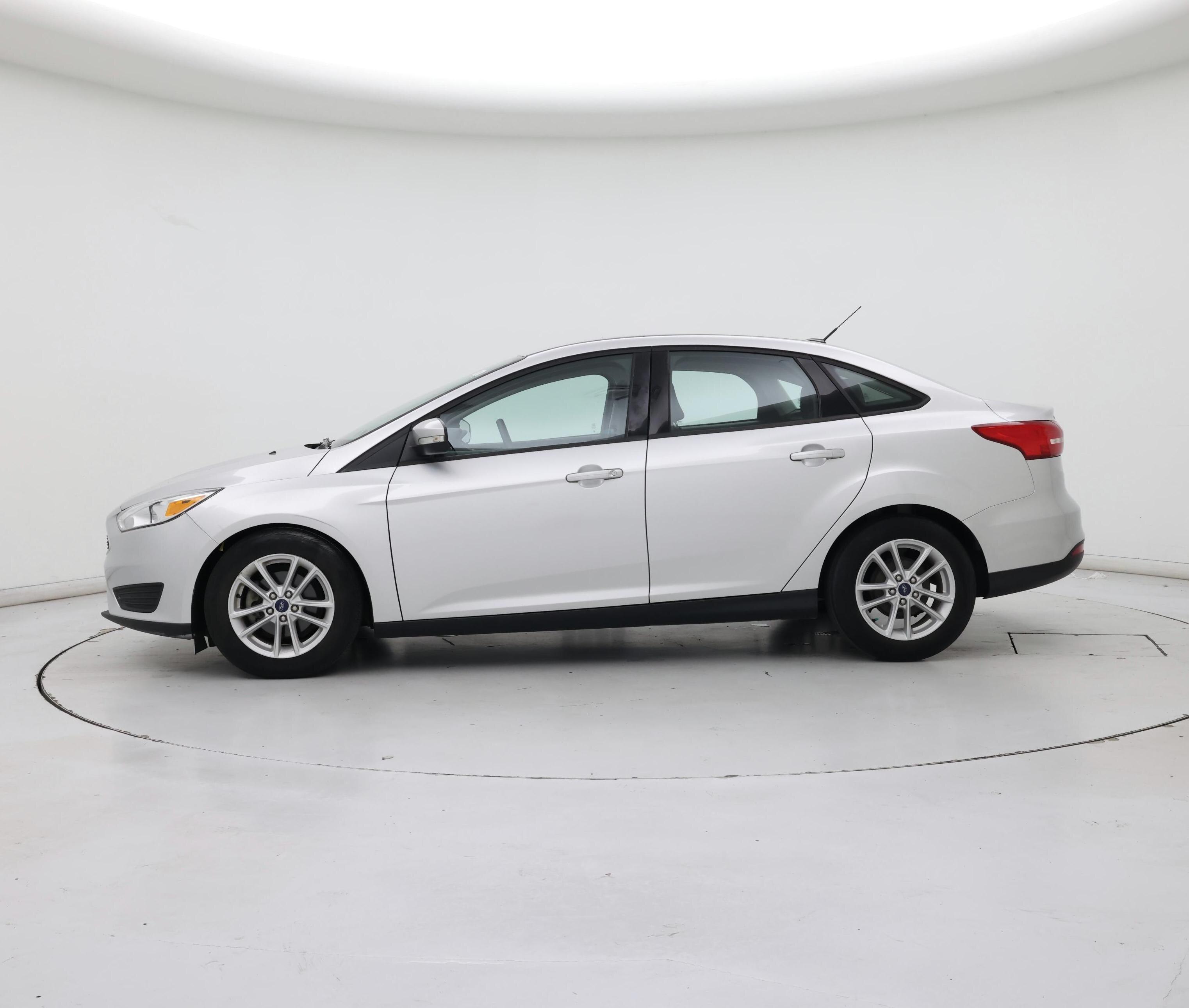 Thumbnail: 2017 Ford Focus - 3