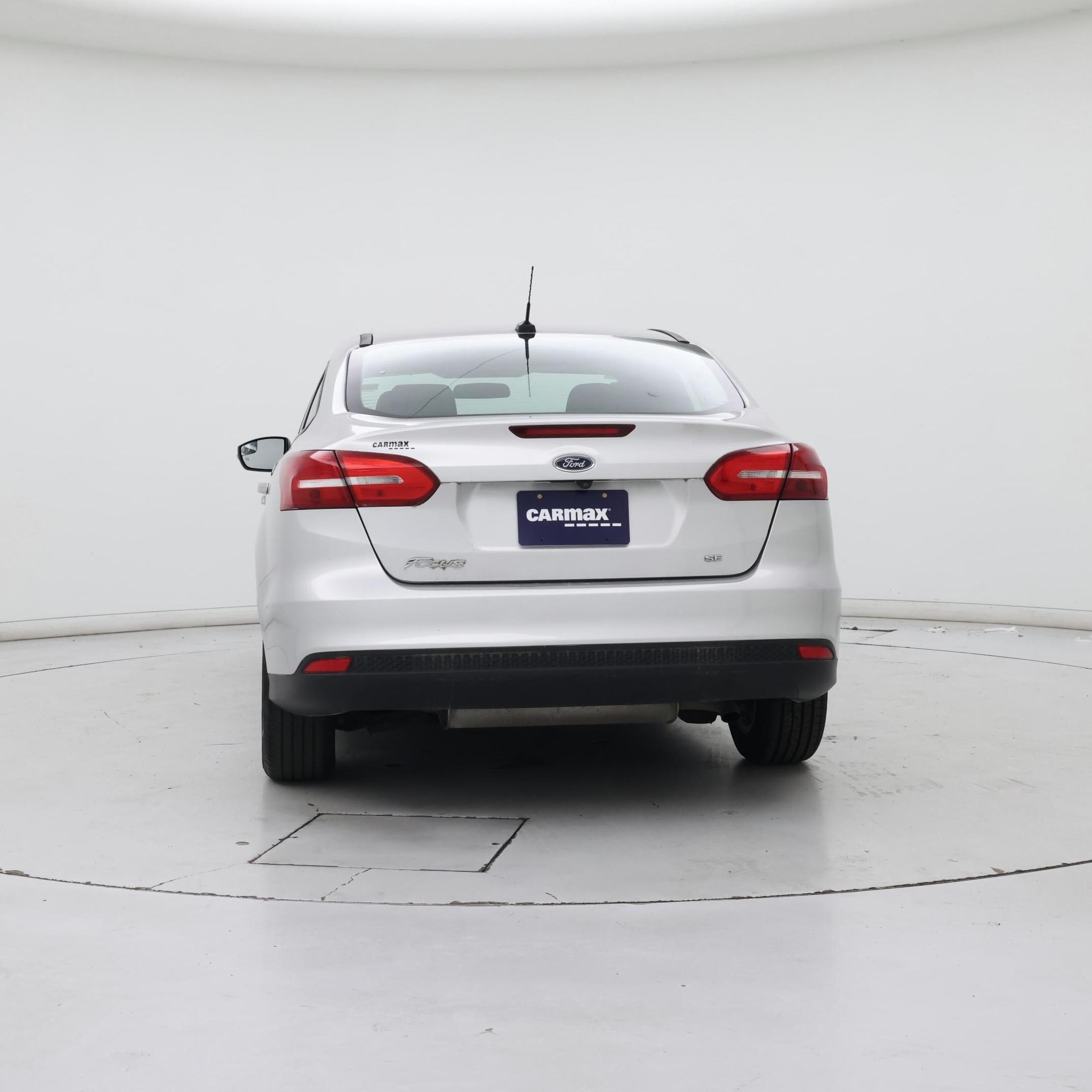 Thumbnail: 2017 Ford Focus - 6