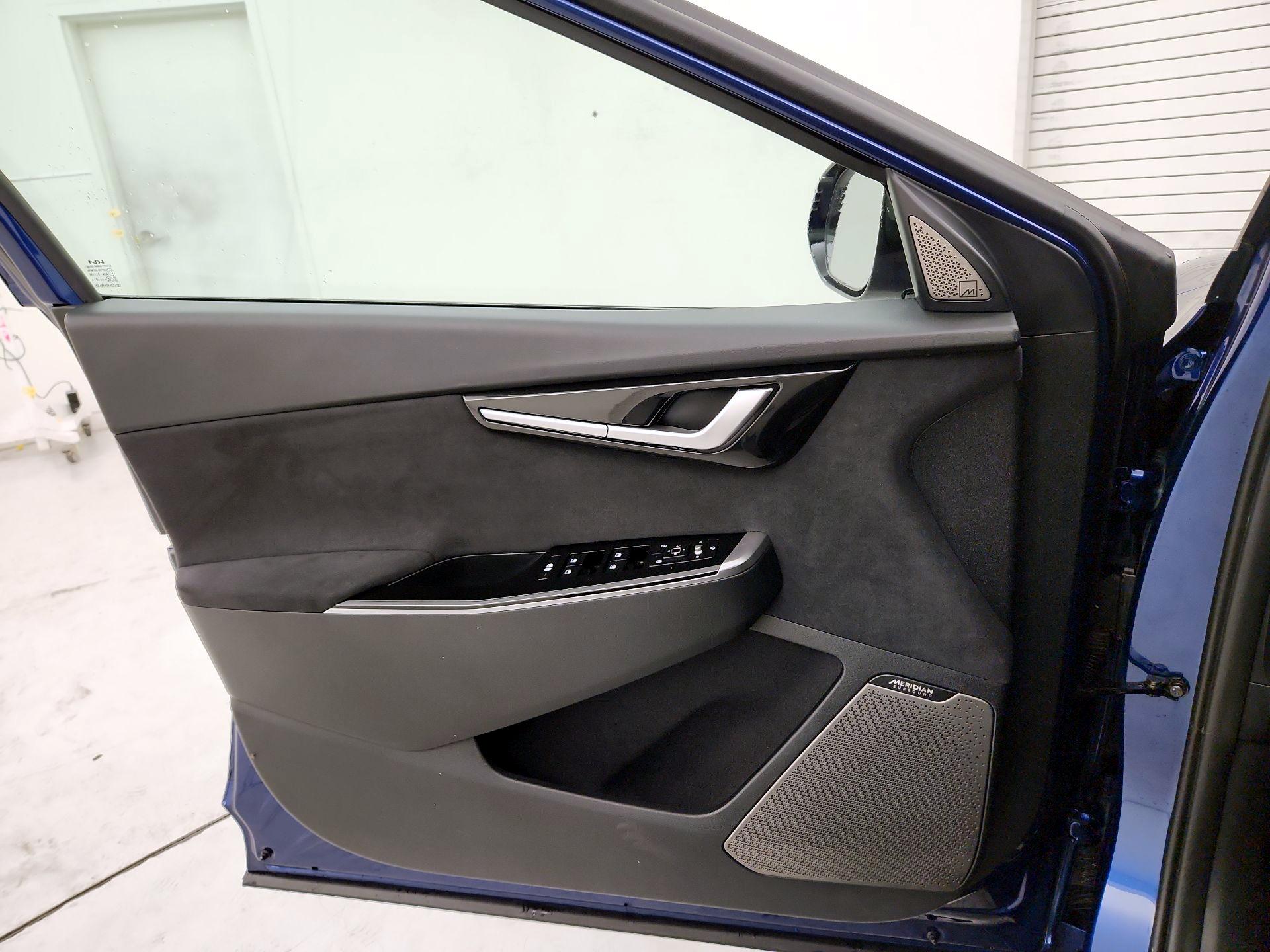 Thumbnail: 2023 Kia EV6 - 12