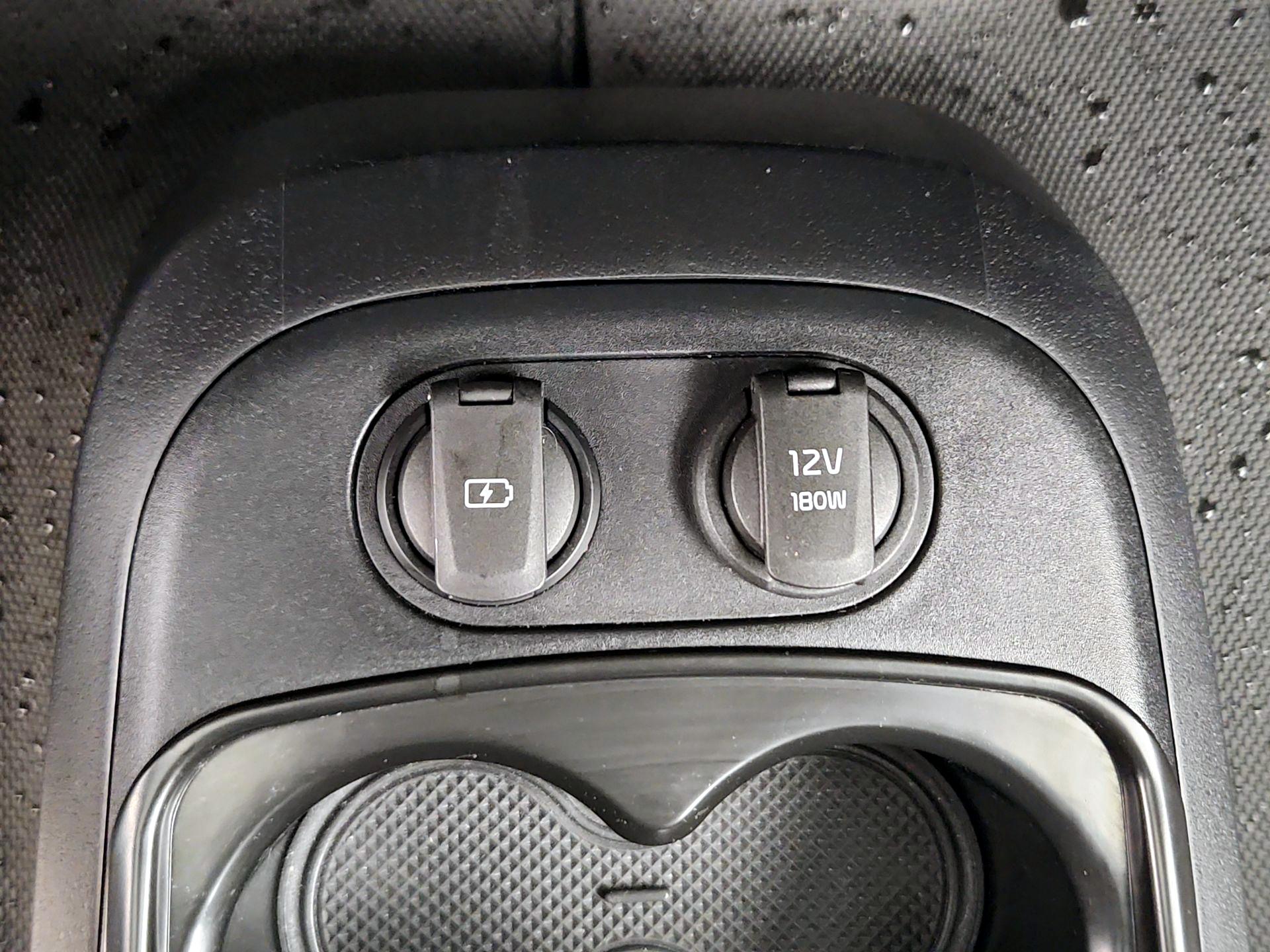 Thumbnail: 2023 Kia EV6 - 19