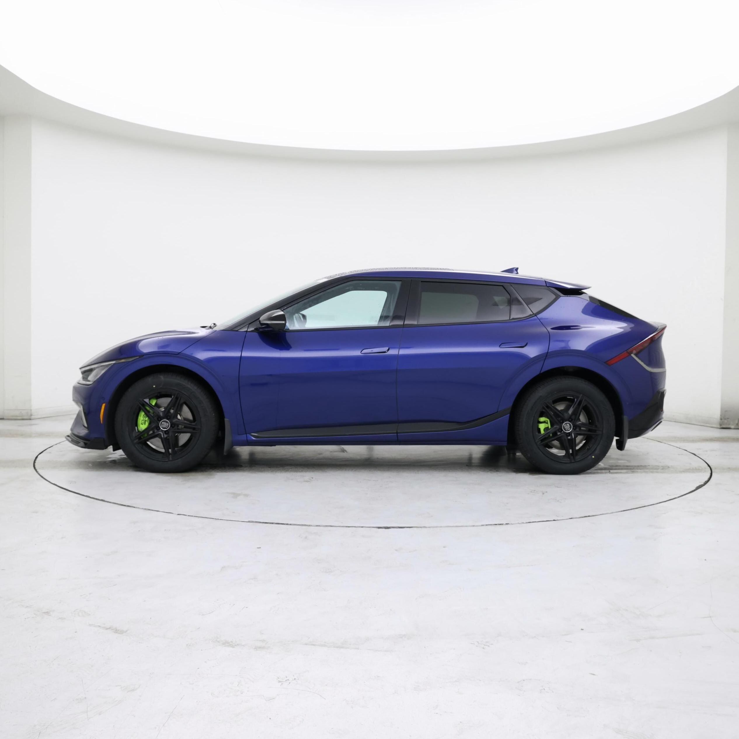Thumbnail: 2023 Kia EV6 - 3