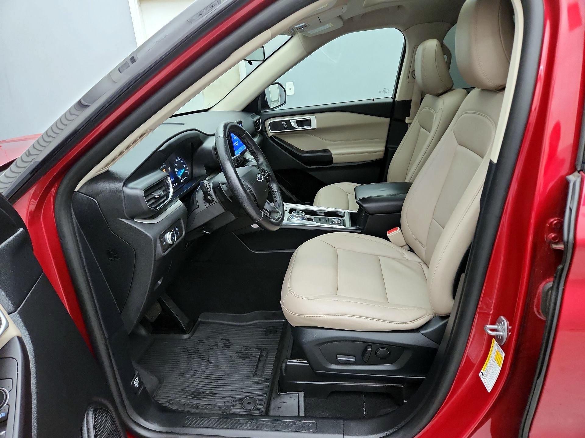 Thumbnail: 2020 Ford Explorer - 11