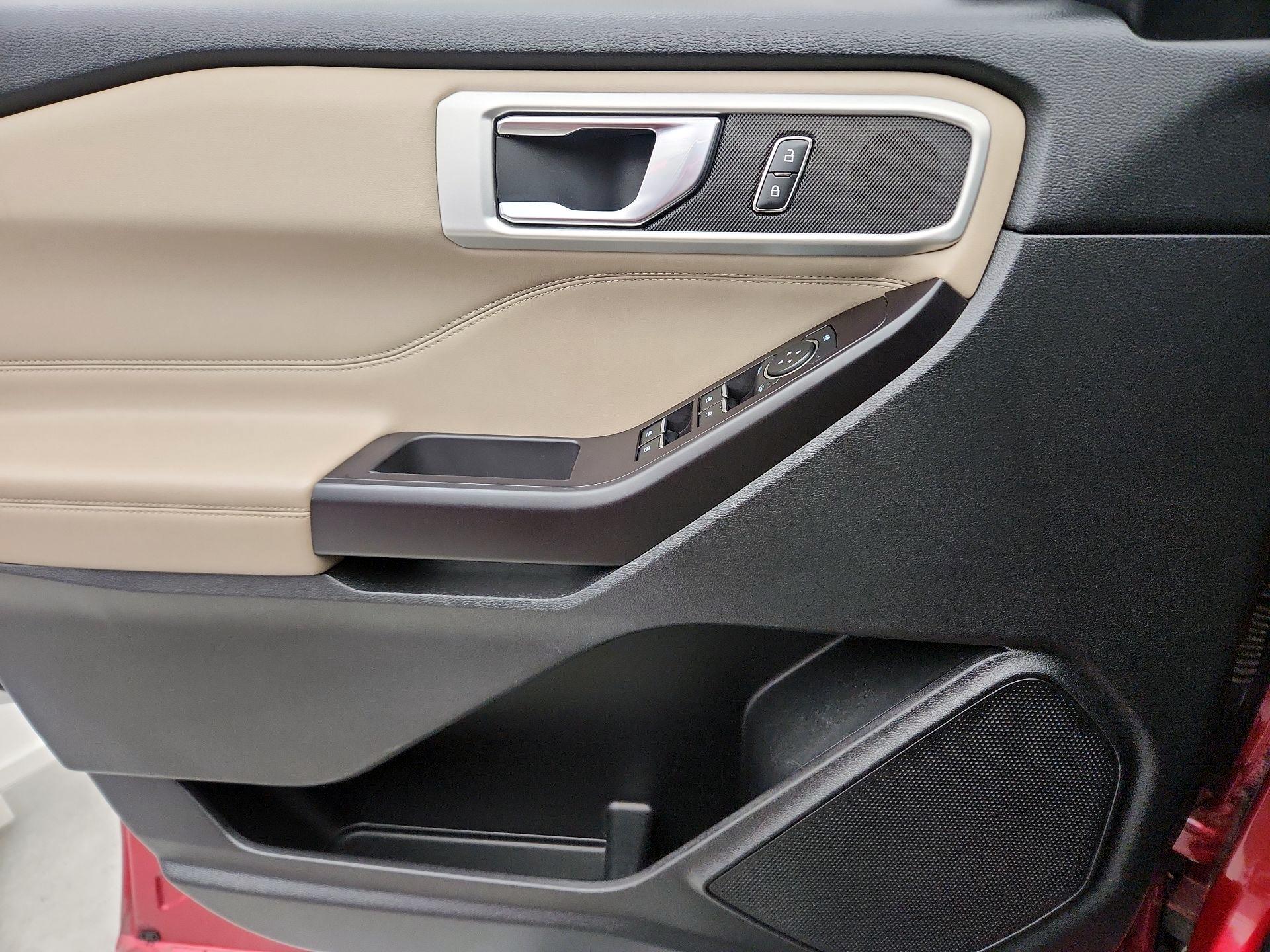 Thumbnail: 2020 Ford Explorer - 12
