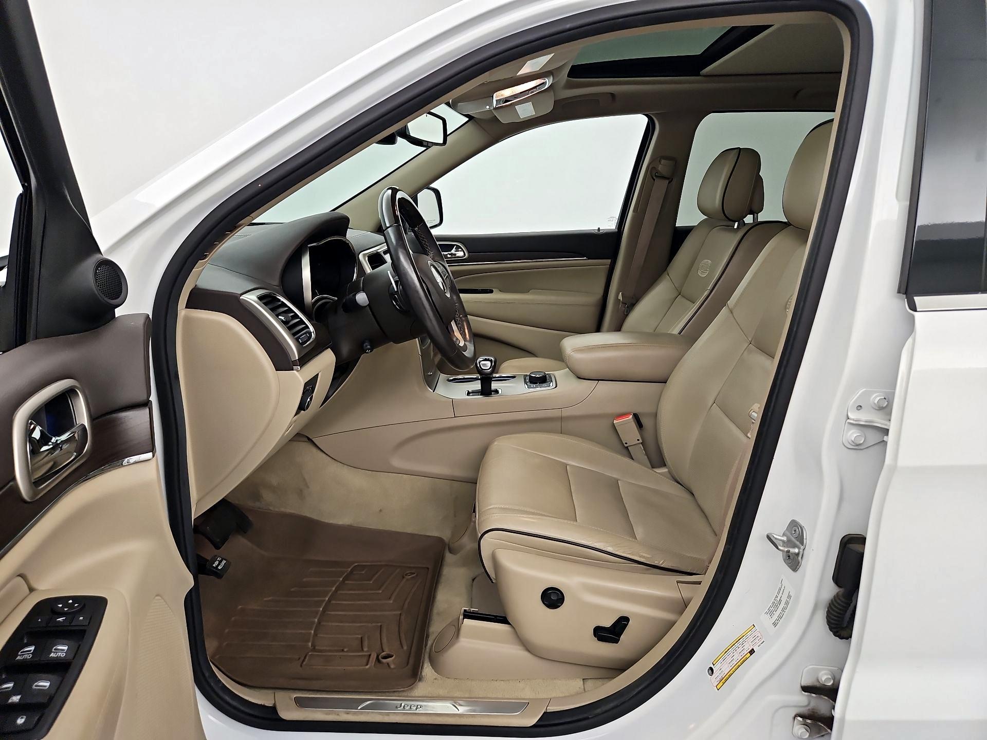Thumbnail: 2014 Jeep Grand Cherokee - 11