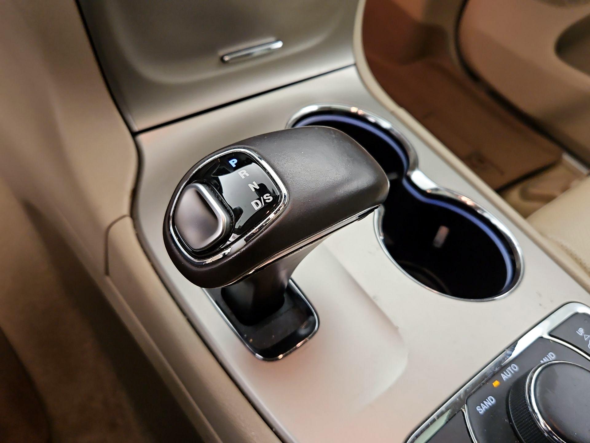 Thumbnail: 2014 Jeep Grand Cherokee - 18