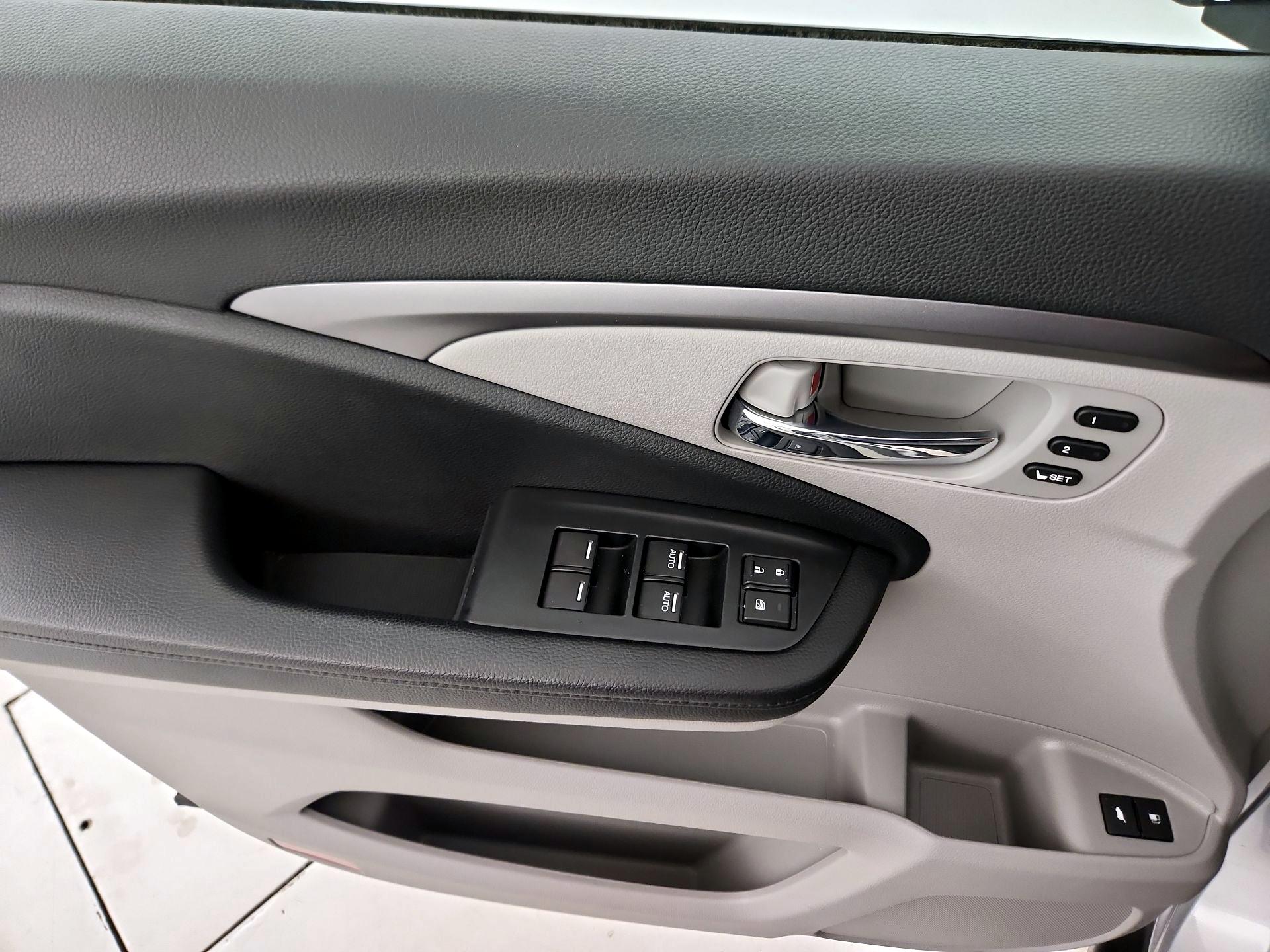 Thumbnail: 2021 Honda Pilot - 12