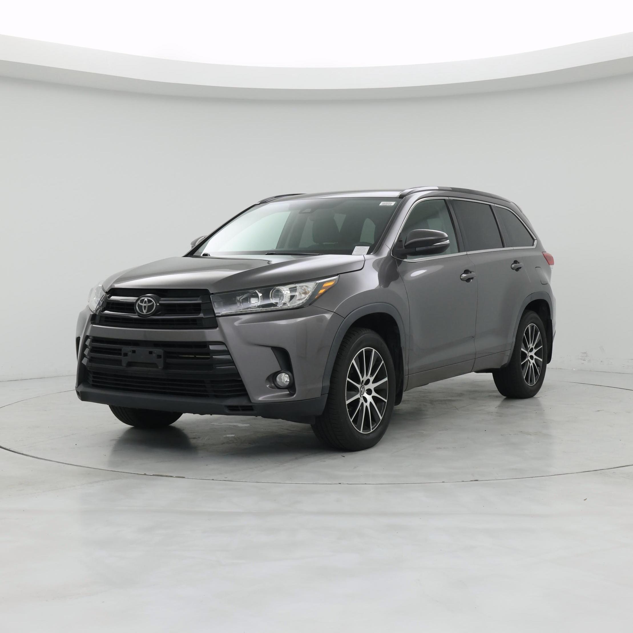Thumbnail: 2017 Toyota Highlander - 4
