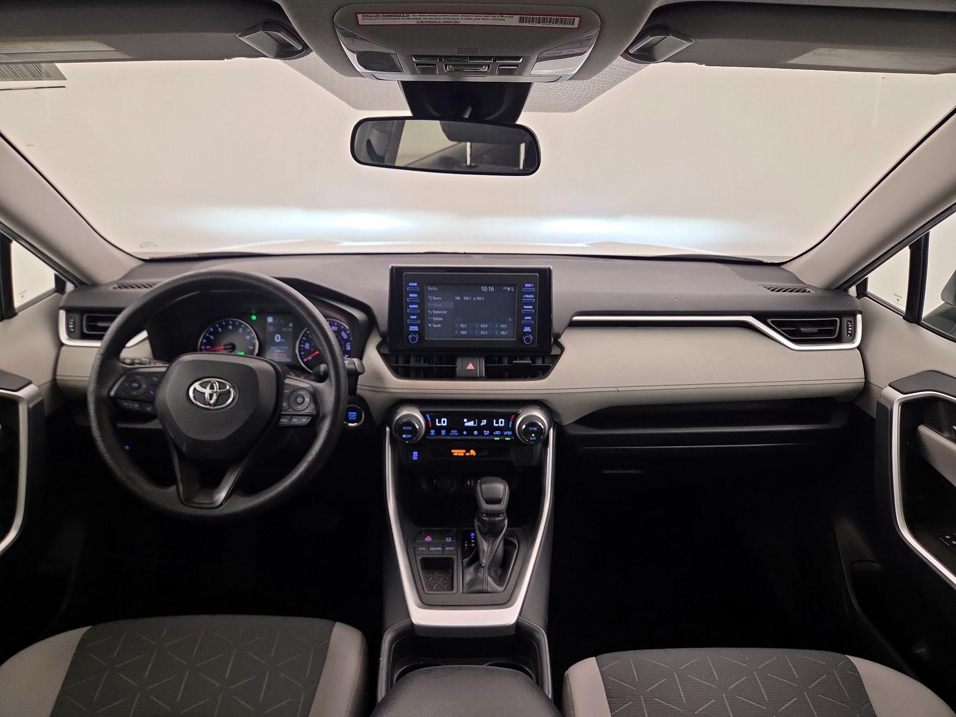 Thumbnail: 2019 Toyota RAV4 - 9