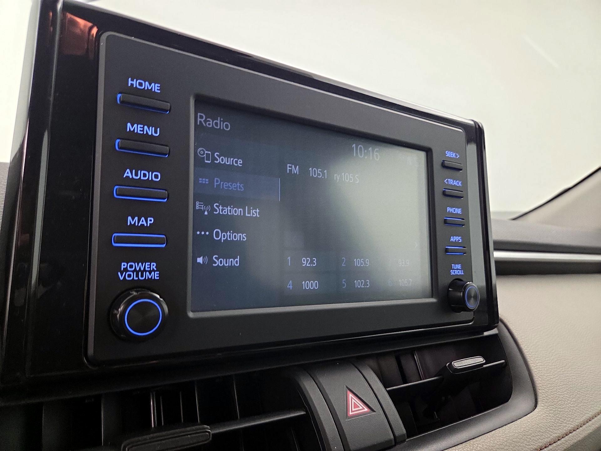 Thumbnail: 2019 Toyota RAV4 - 15