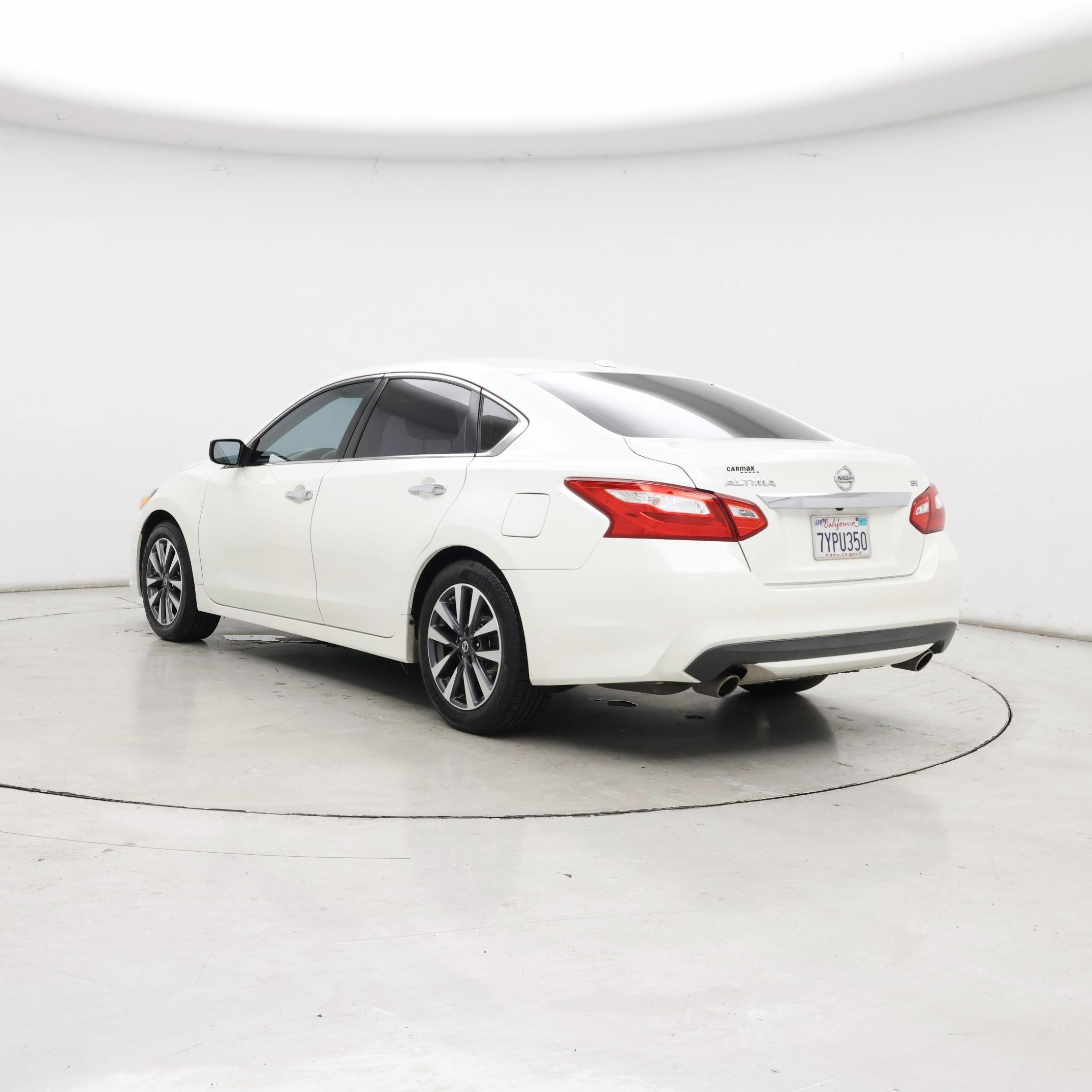 Thumbnail: 2016 Nissan Altima - 2