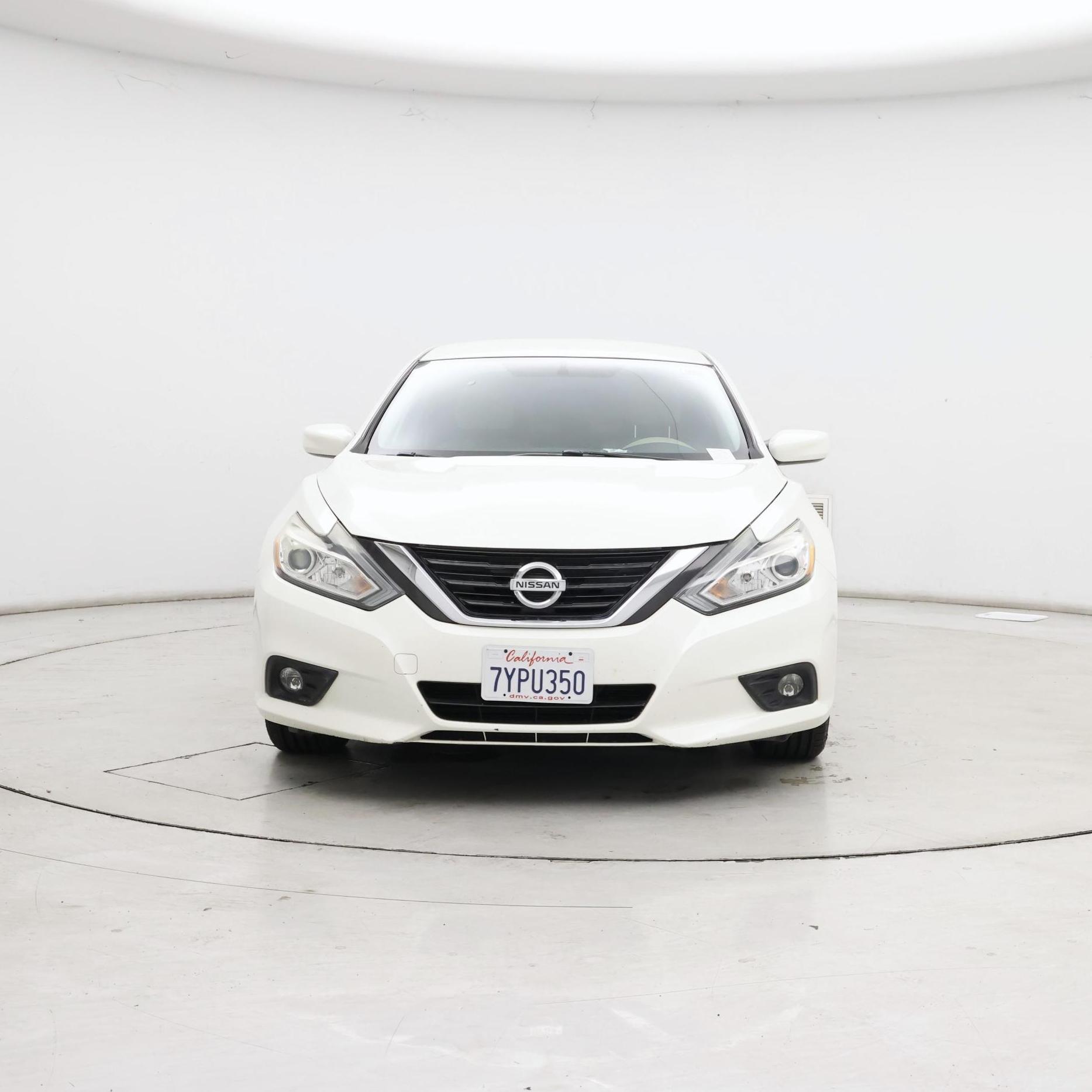 Thumbnail: 2016 Nissan Altima - 5