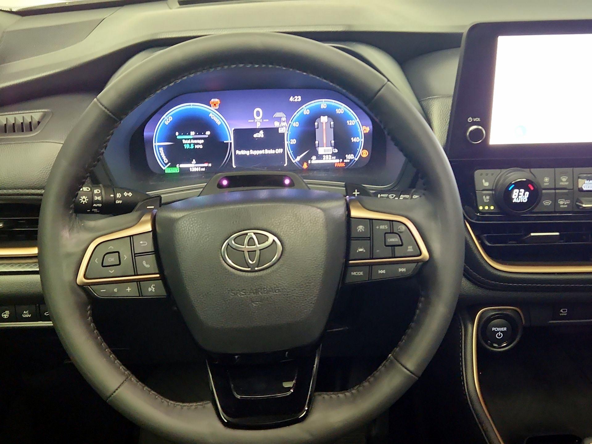 Thumbnail: 2024 Toyota Highlander - 10