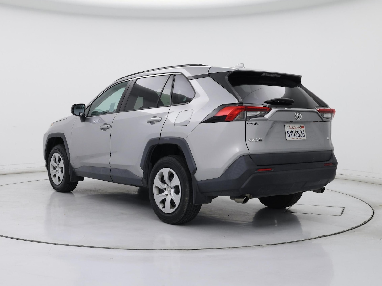 2021 Toyota RAV4 LE - Photo 3