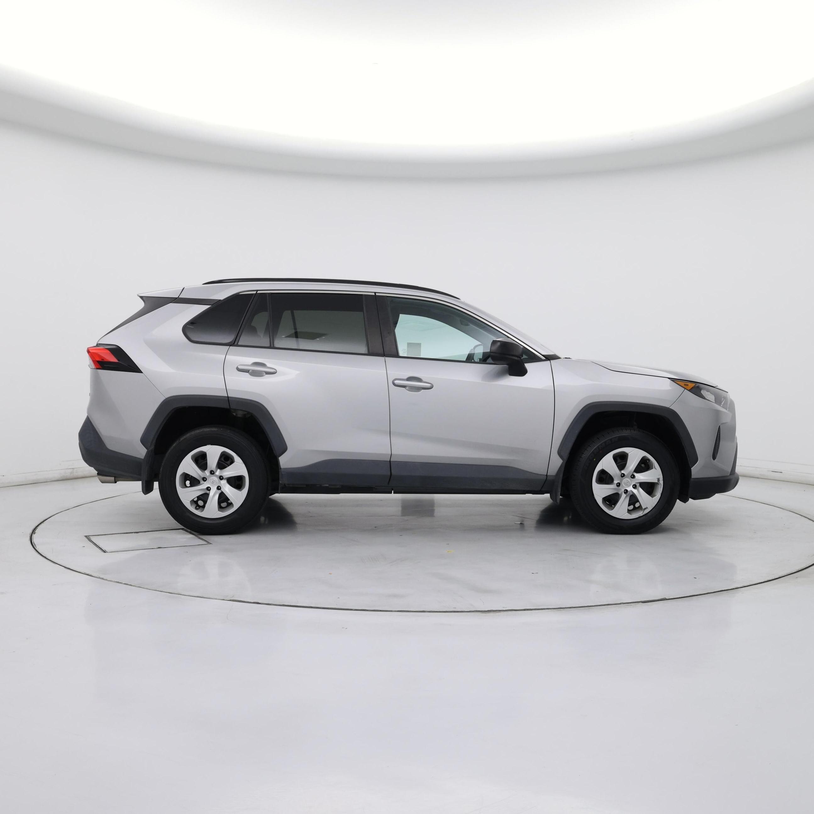 Thumbnail: 2021 Toyota RAV4 - 7