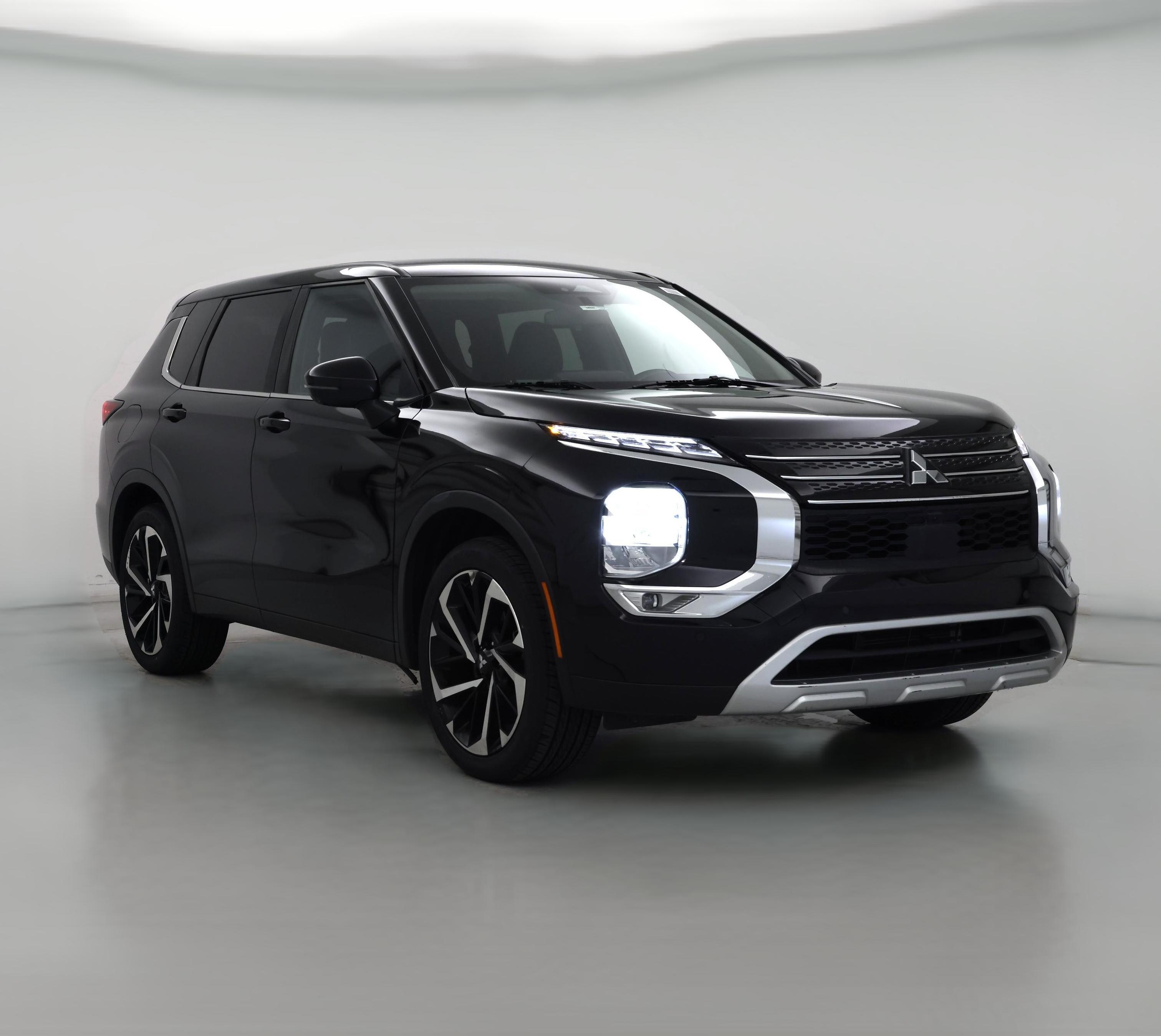 Thumbnail: 2022 Mitsubishi Outlander - 1