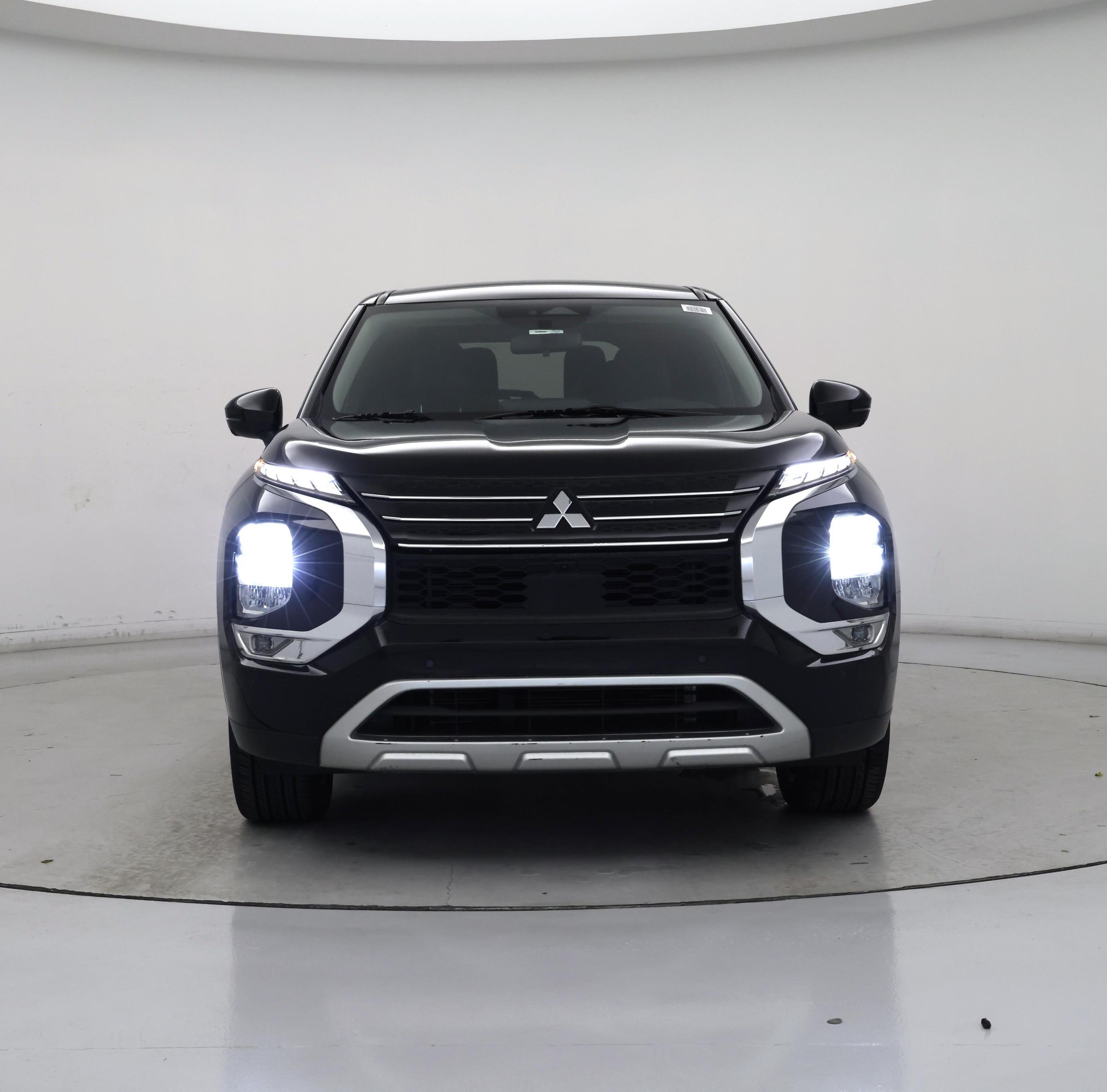 Thumbnail: 2022 Mitsubishi Outlander - 5