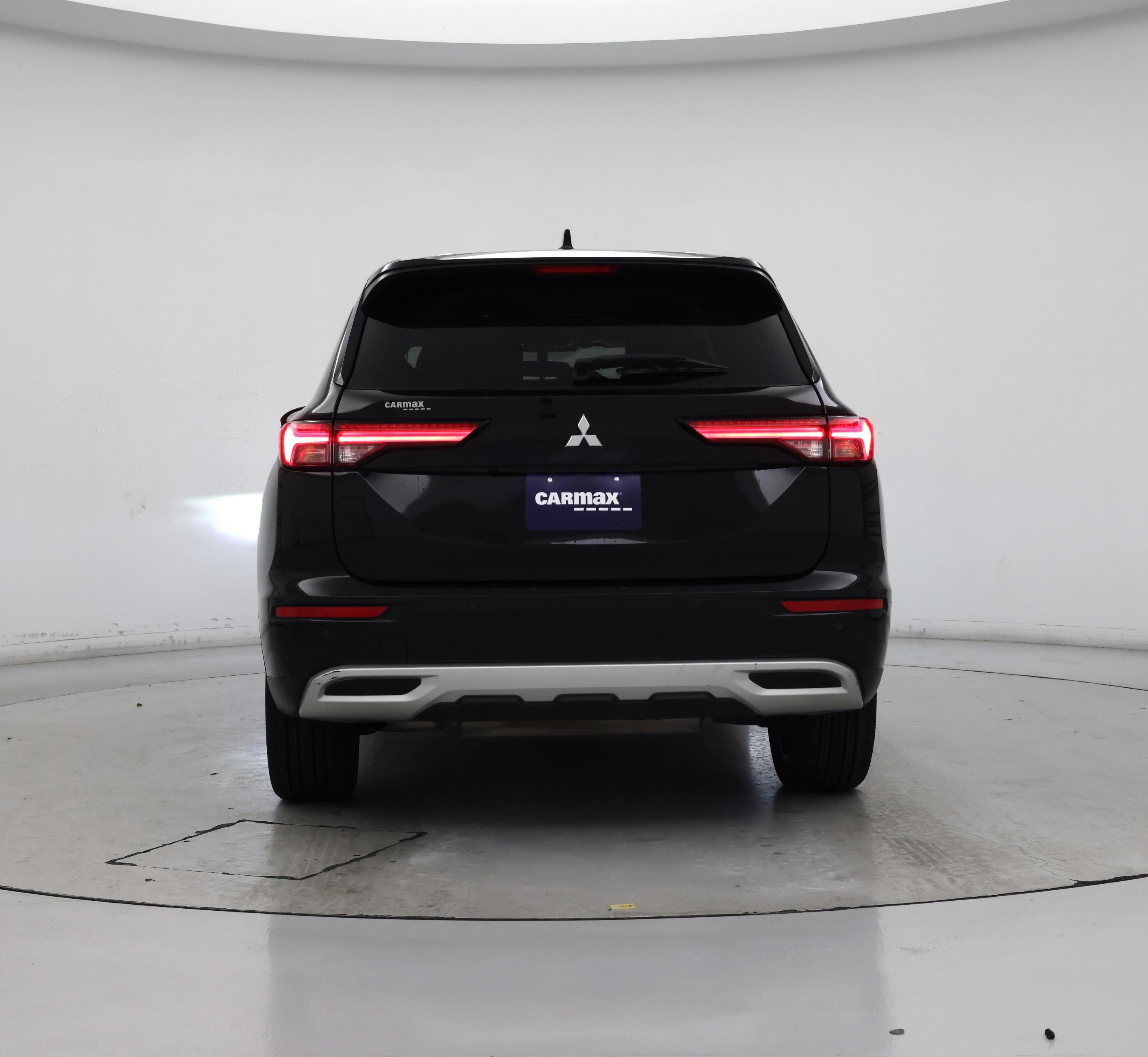 Thumbnail: 2022 Mitsubishi Outlander - 6