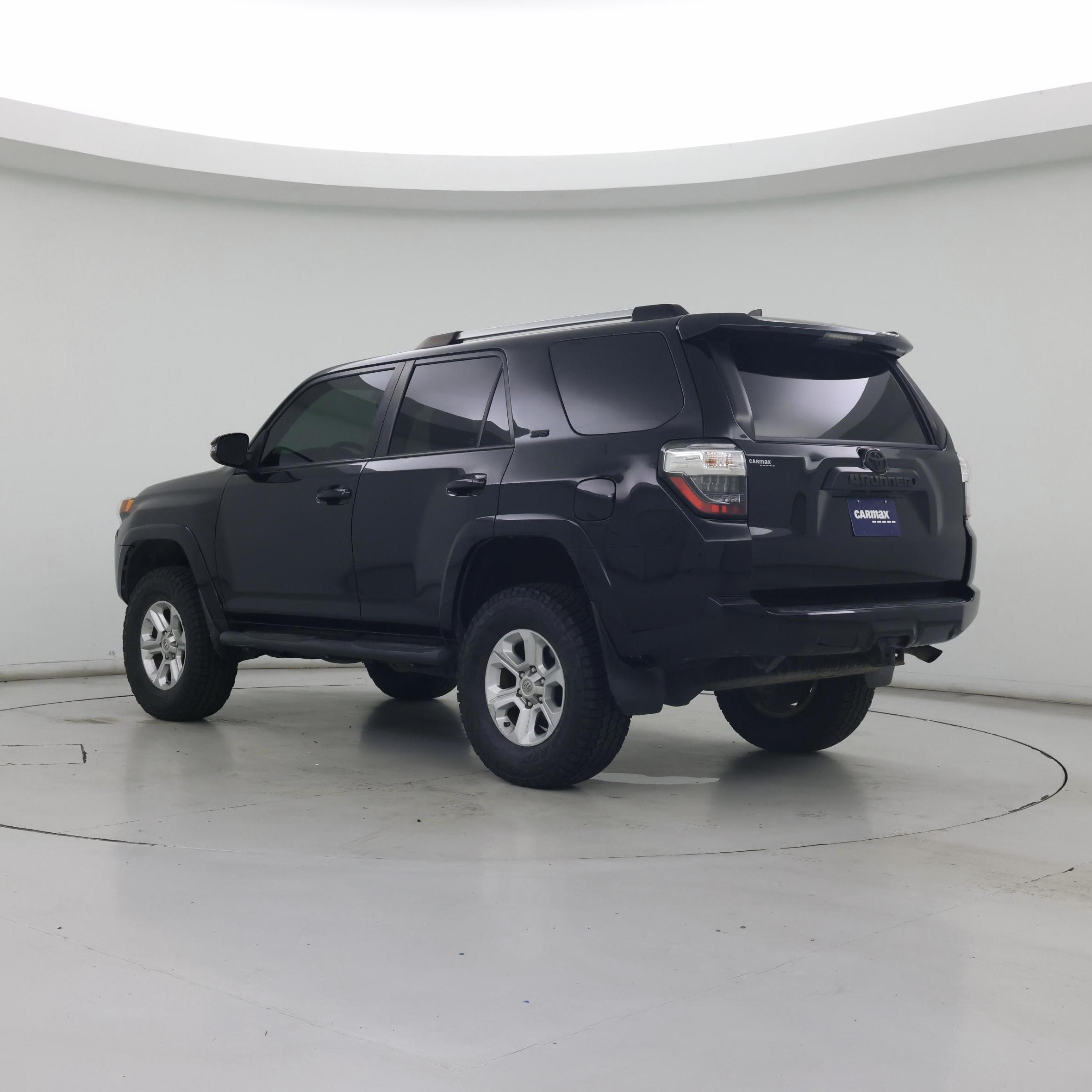 Thumbnail: 2019 Toyota 4Runner - 2
